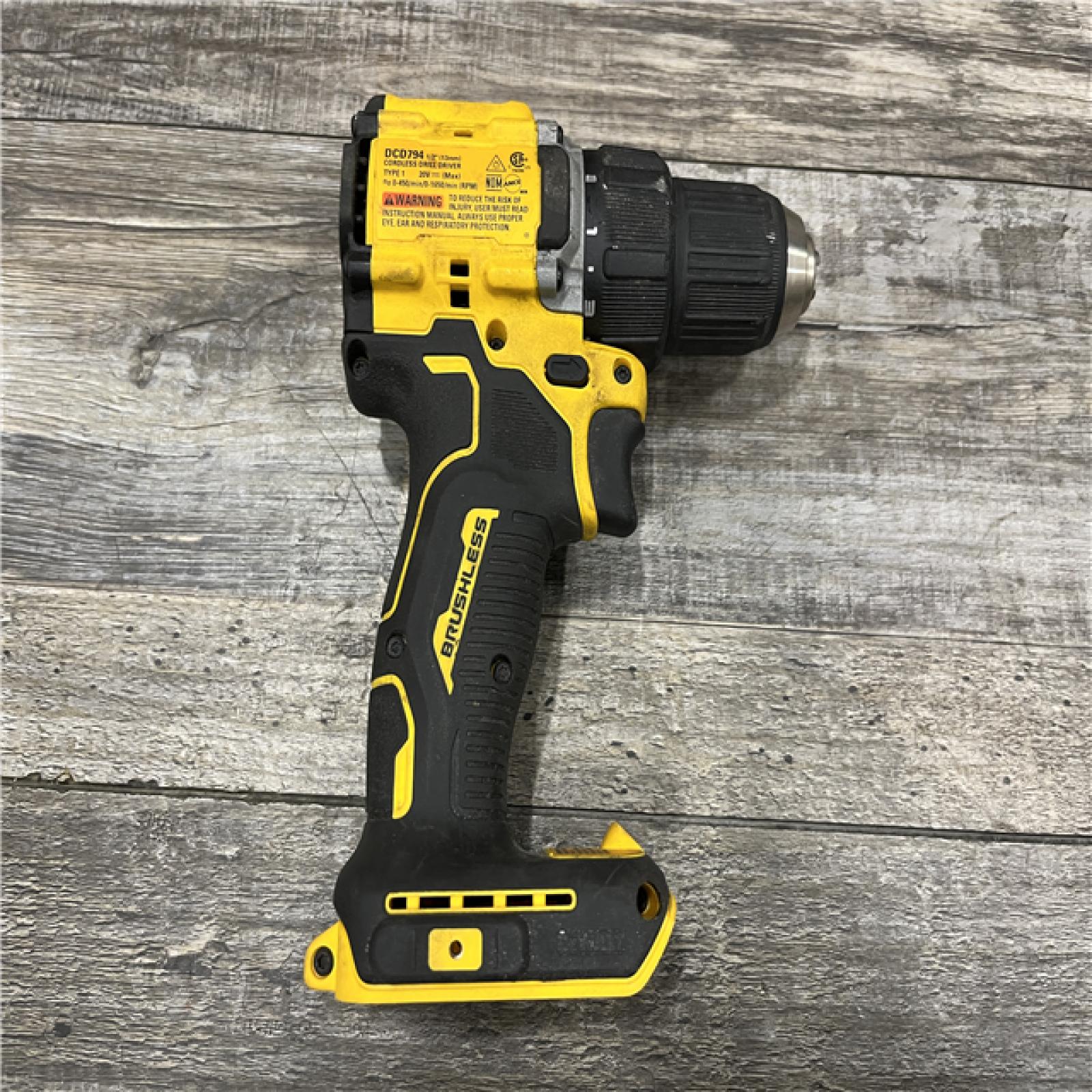 AS-IS DEWALT Atomic 20V Lithium-Ion Cordless Compact 1/2 in. Drill/Driver Kit