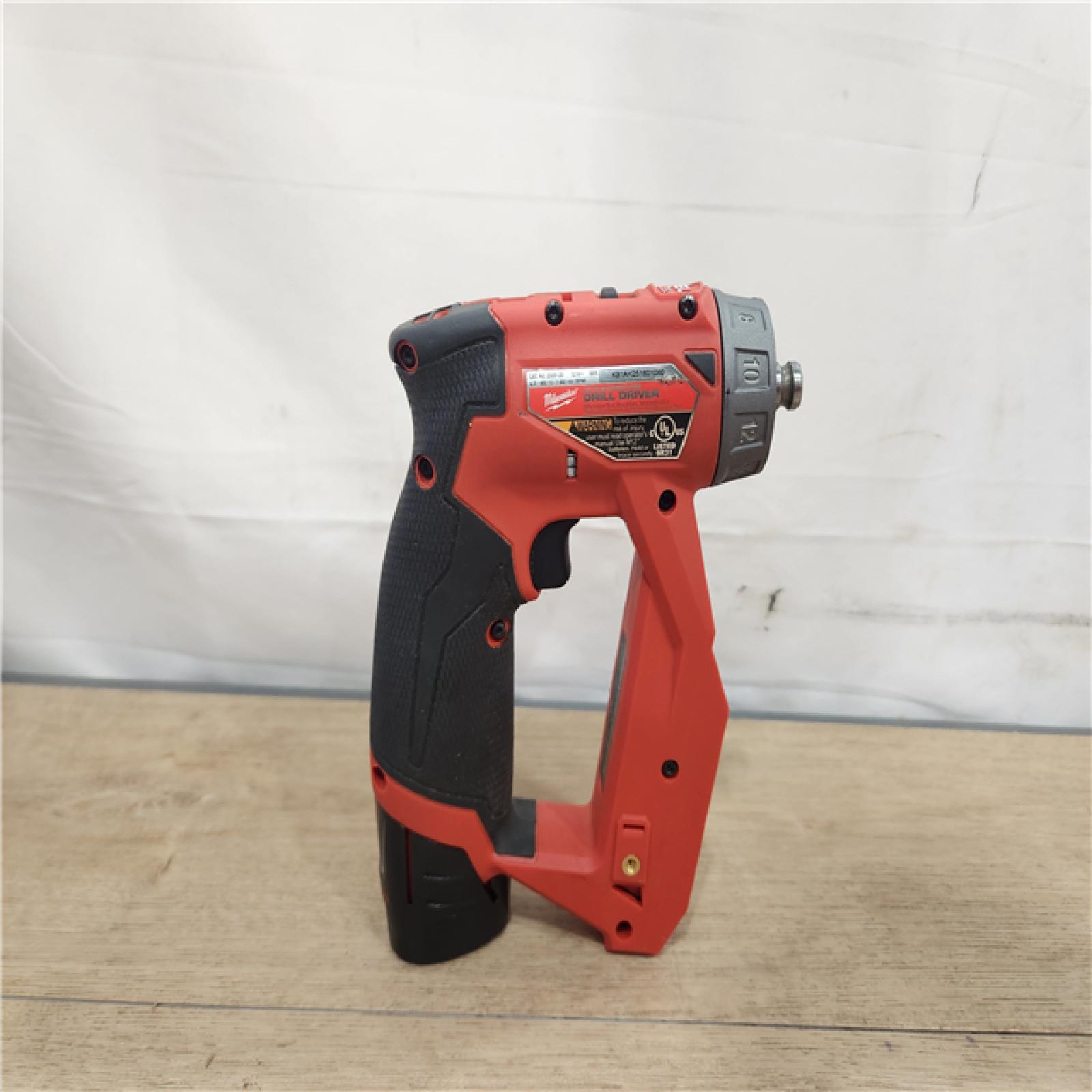 AS-IS- Milwaukee  FUEL 12V Lithium-Ion Brushless Cordless 4-in-1 Installation 3/8 in. Drill Driver Kit