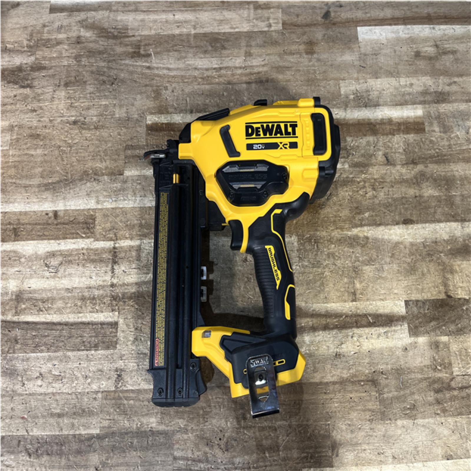 Houston Location AS-IS DEWALT 20V MAX XR 18 Gauge Cordless Brad Nailer (Tool Only)