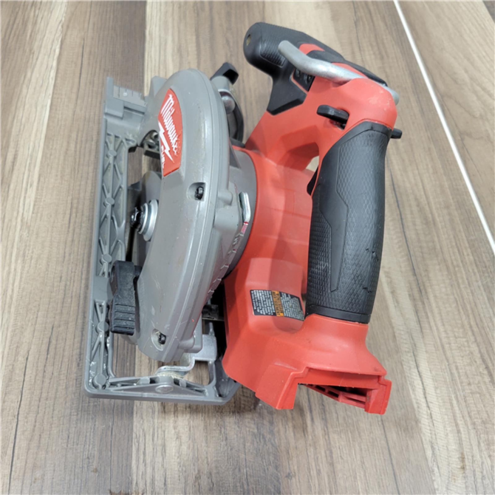 AS-IS MILWAUKEE M18 FUEL 18V Lithium-Ion Brushless Cordless 6-1/2 in. Circular Saw (Tool-Only)