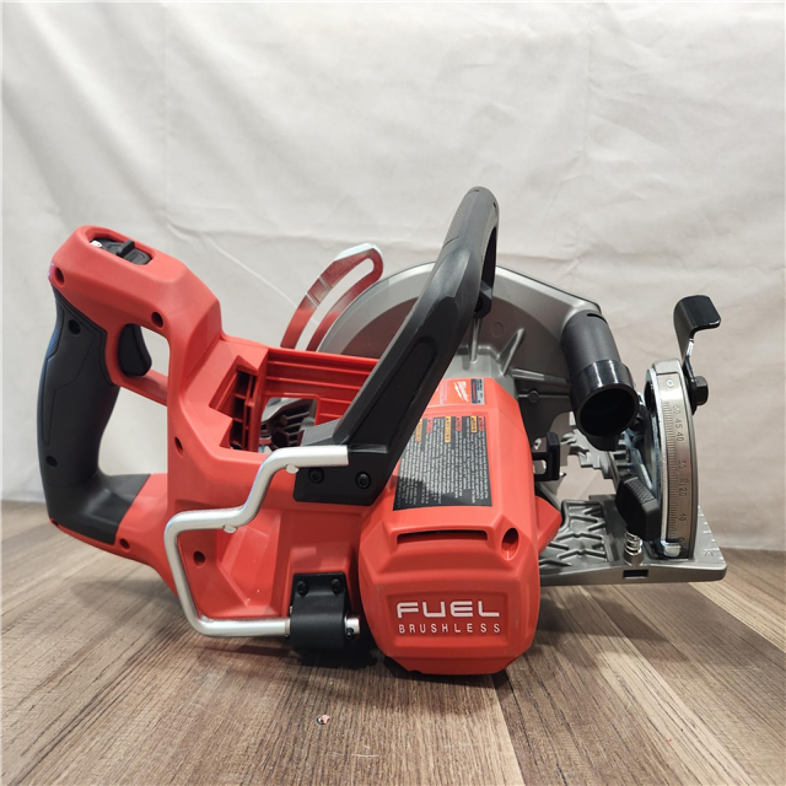 AS-IS- MILWAUKEE 7-1/4 REAR HANDLE CIRCULAR SAW (TOOL ONLY)