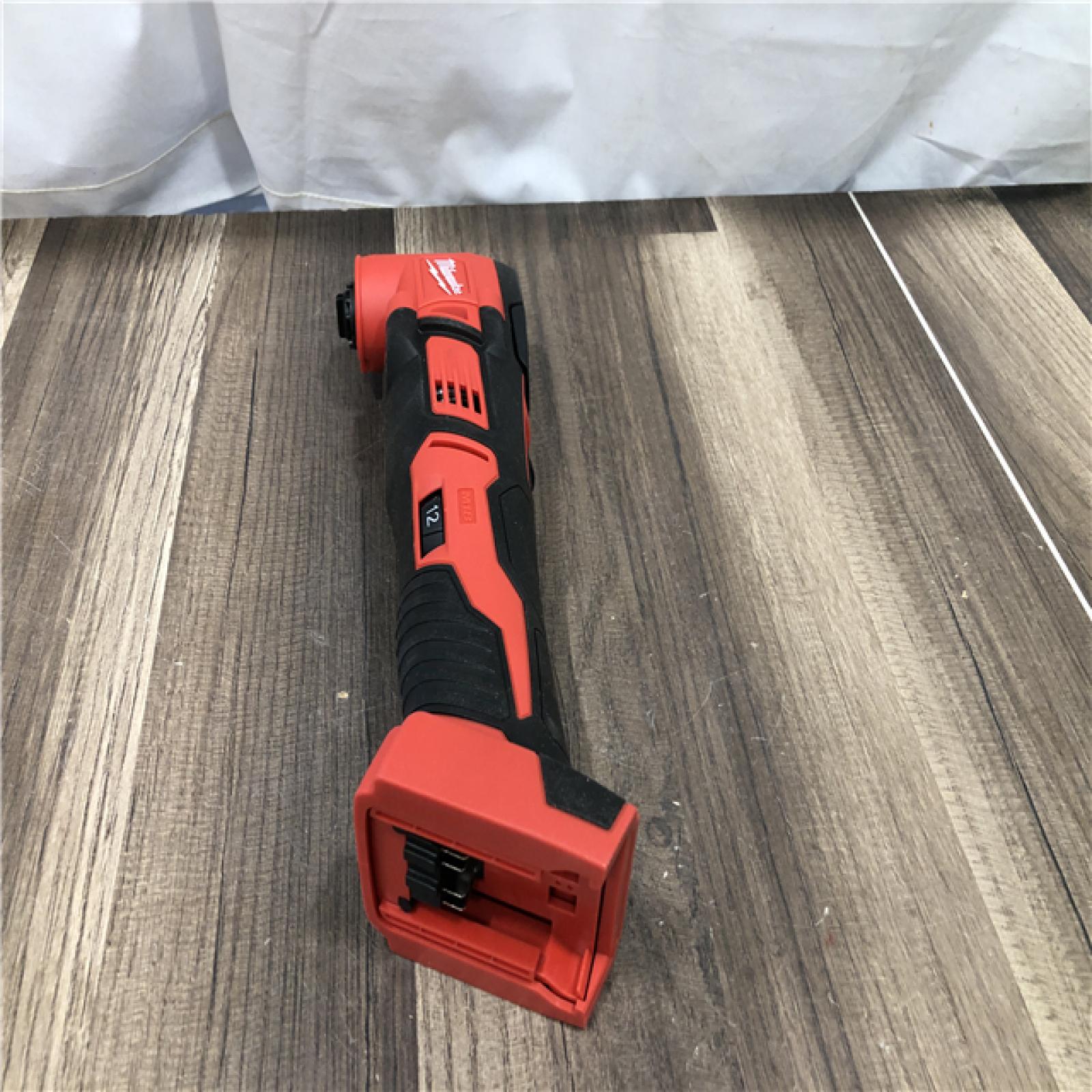 AS-IS Milwaukee 18V Lithium-Ion Cordless Oscillating Multi-Tool (Tool-Only)