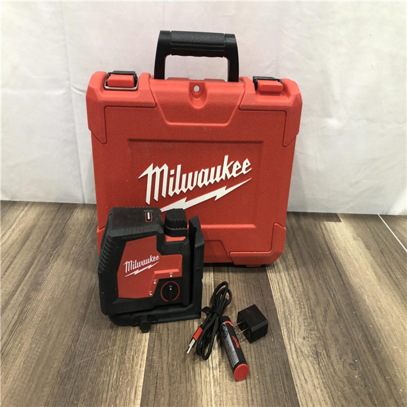 AS-IS Milwaukee 100 ft. REDLITHIUM Lithium-Ion USB Green Rechargeable Cross Line Laser Level with Charger