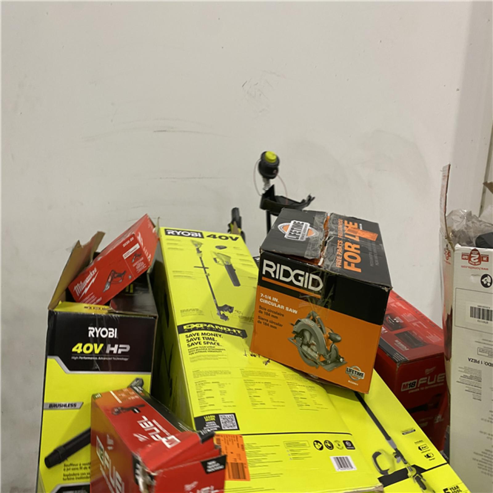 Dallas Location - As-Is Tool Pallet
