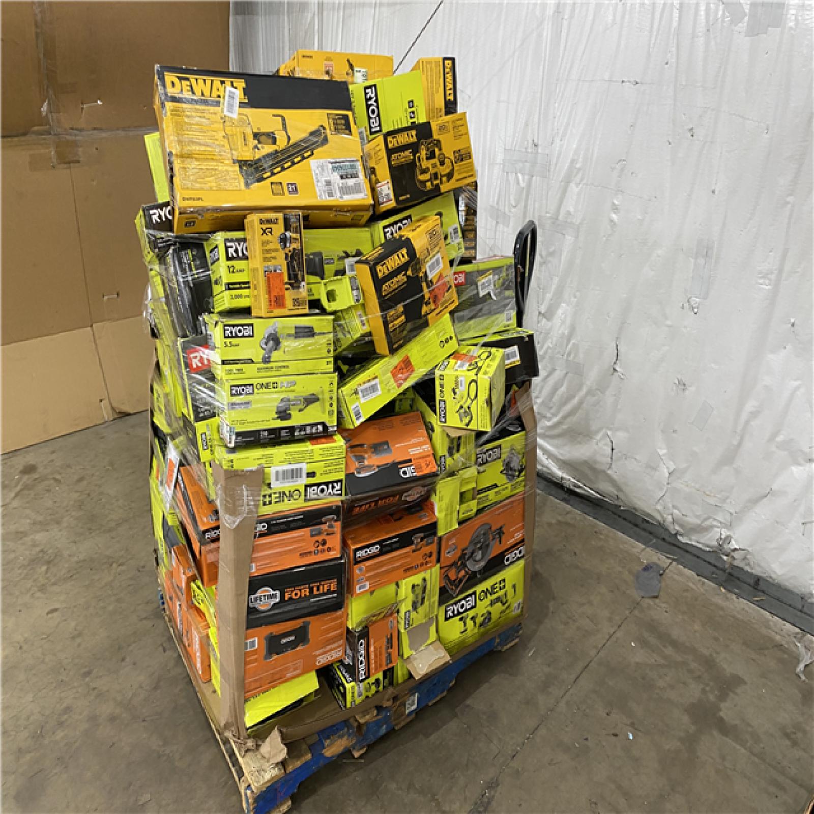 Houston Location AS IS - Tool Pallet