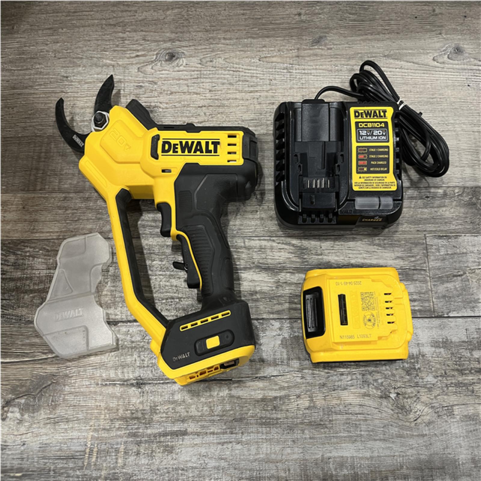 AS-IS DEWALT 20V MAX Cordless Pruner Kit
