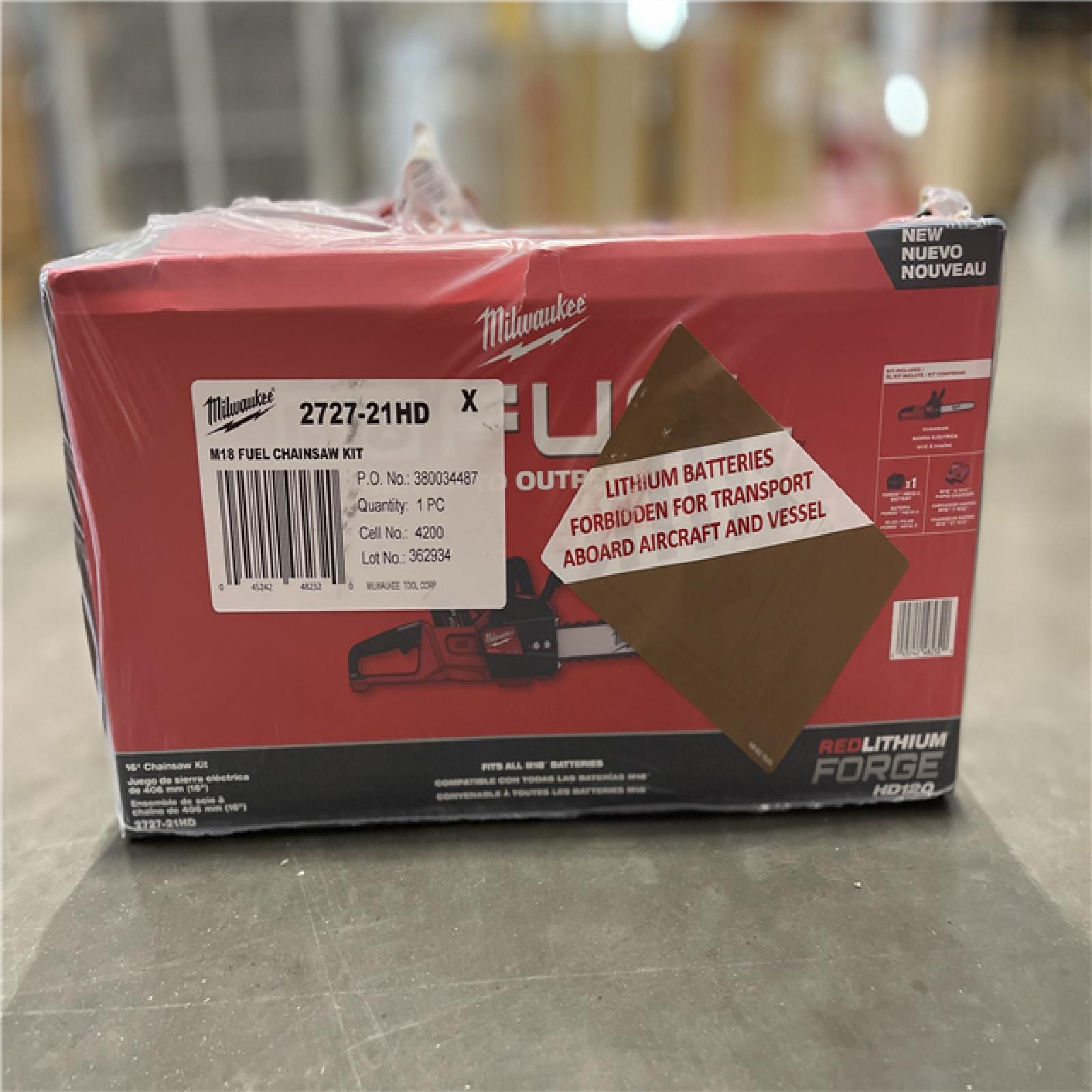 NEW! - Milwaukee M18 FUEL 16 in. 18V Lithium-Ion Brushless Battery Chainsaw (TOOL ONLY)