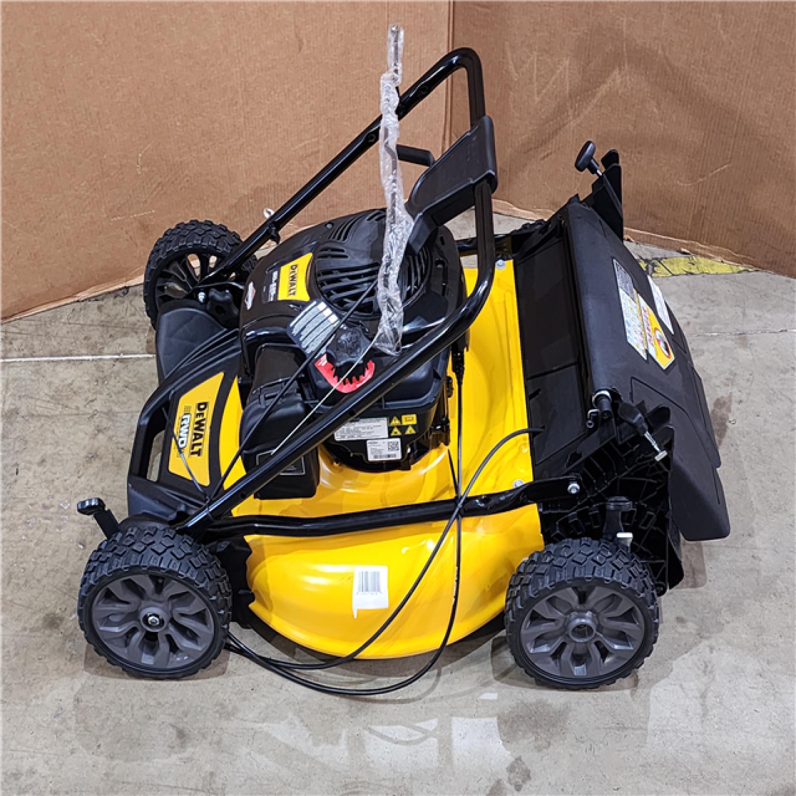HOUSTON LOCATION - AS-IS DEWALT 21 in. 150cc Briggs and Stratton 625ex Engine Rear Wheel Drive 2-in-1 Gas Self Propelled Walk Behind Lawn Mower