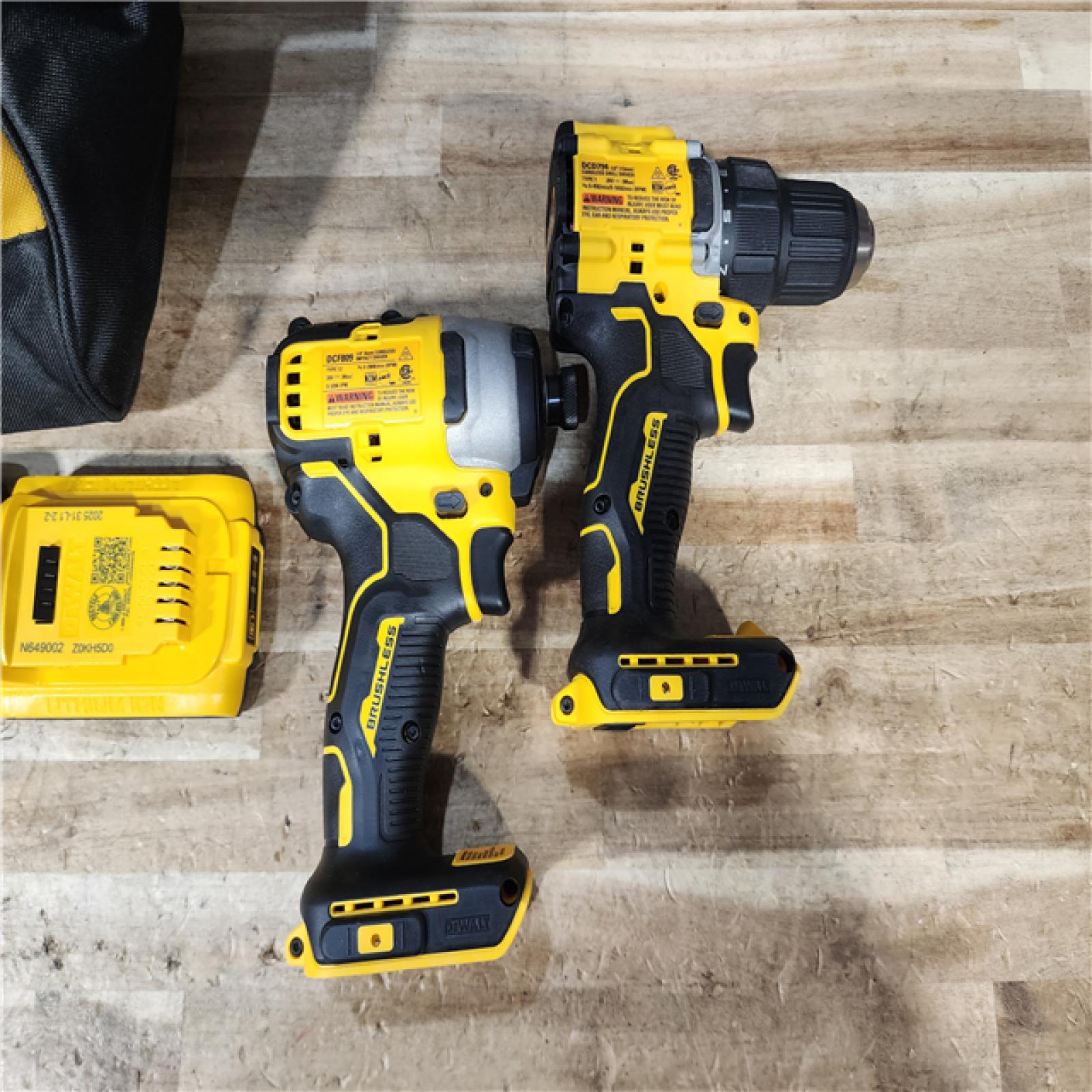 HOUSTON LOCATION - AS - IS DEWALT ATOMIC 20-Volt MAX Lithium-Ion Cordless Combo Kit