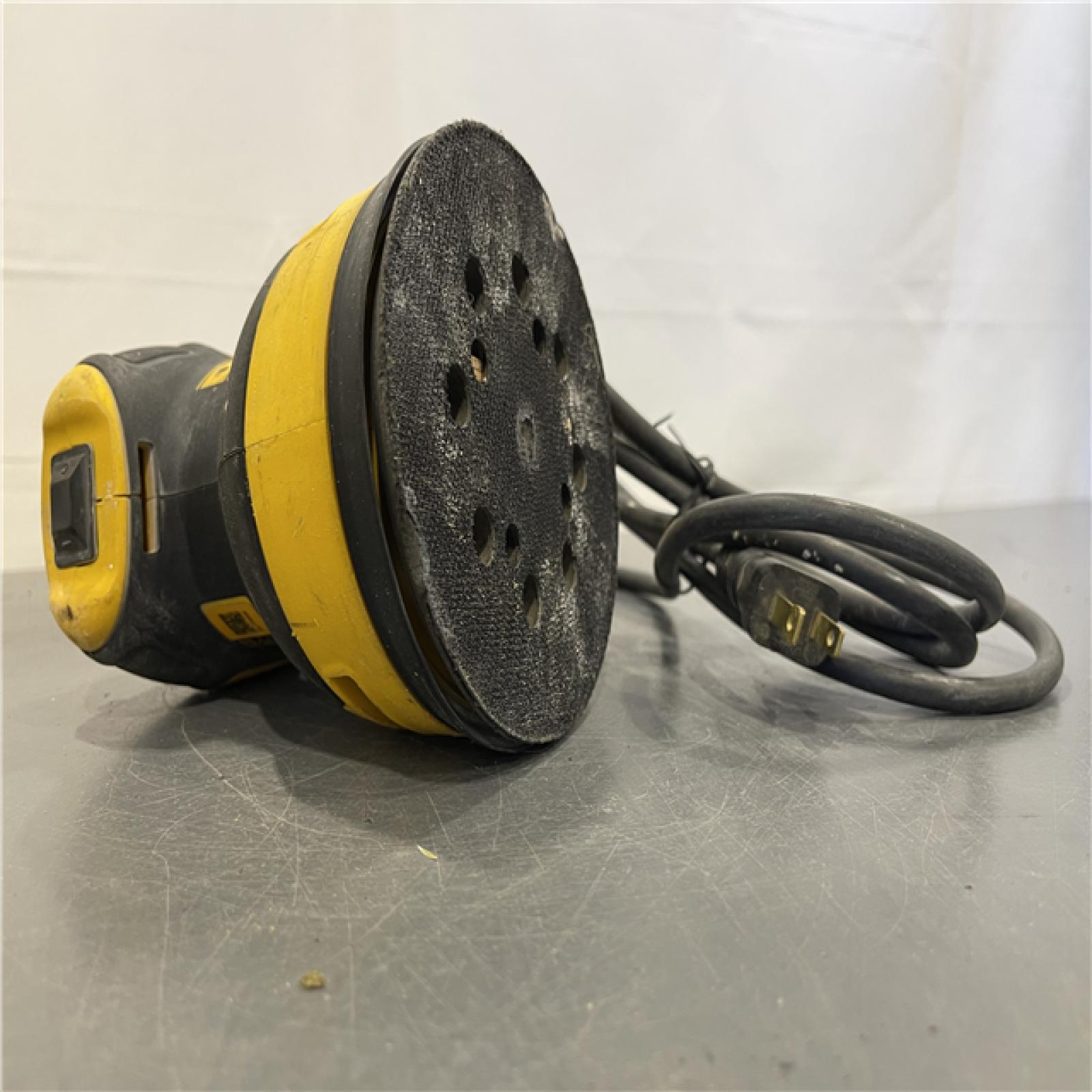 AS-IS - DEWALT 3 Amp Corded 5 in. Variable Speed Random Orbital Sander