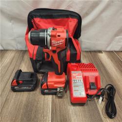 AS-IS- Milwaukee M18 18V Drill/Driver Kit