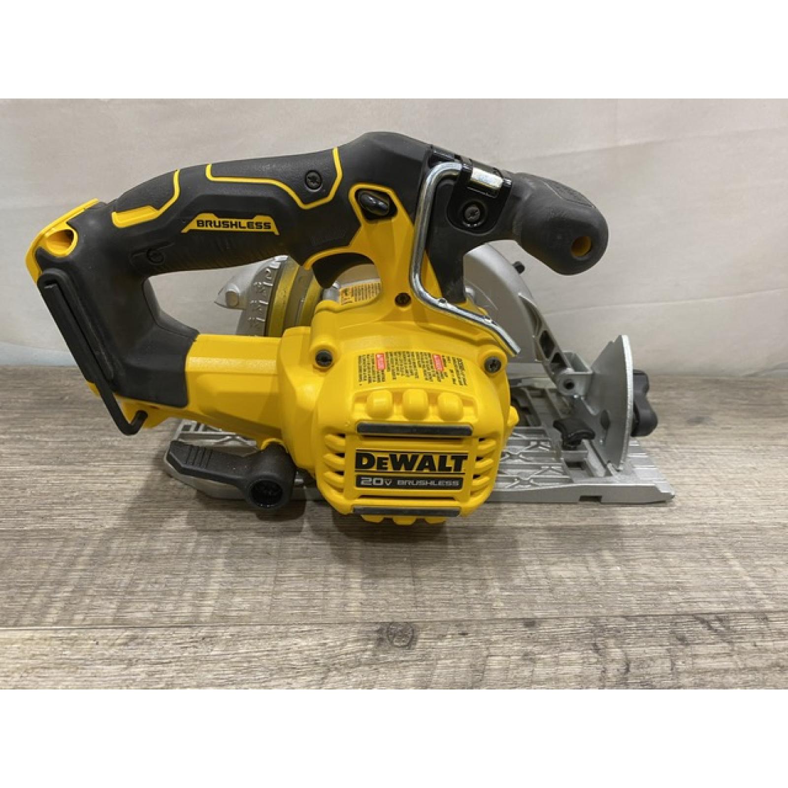 AS-IS DEWALT 20V MAX Cordless Brushless 6-1/2 in. Sidewinder Style Circular Saw (Tool Only)