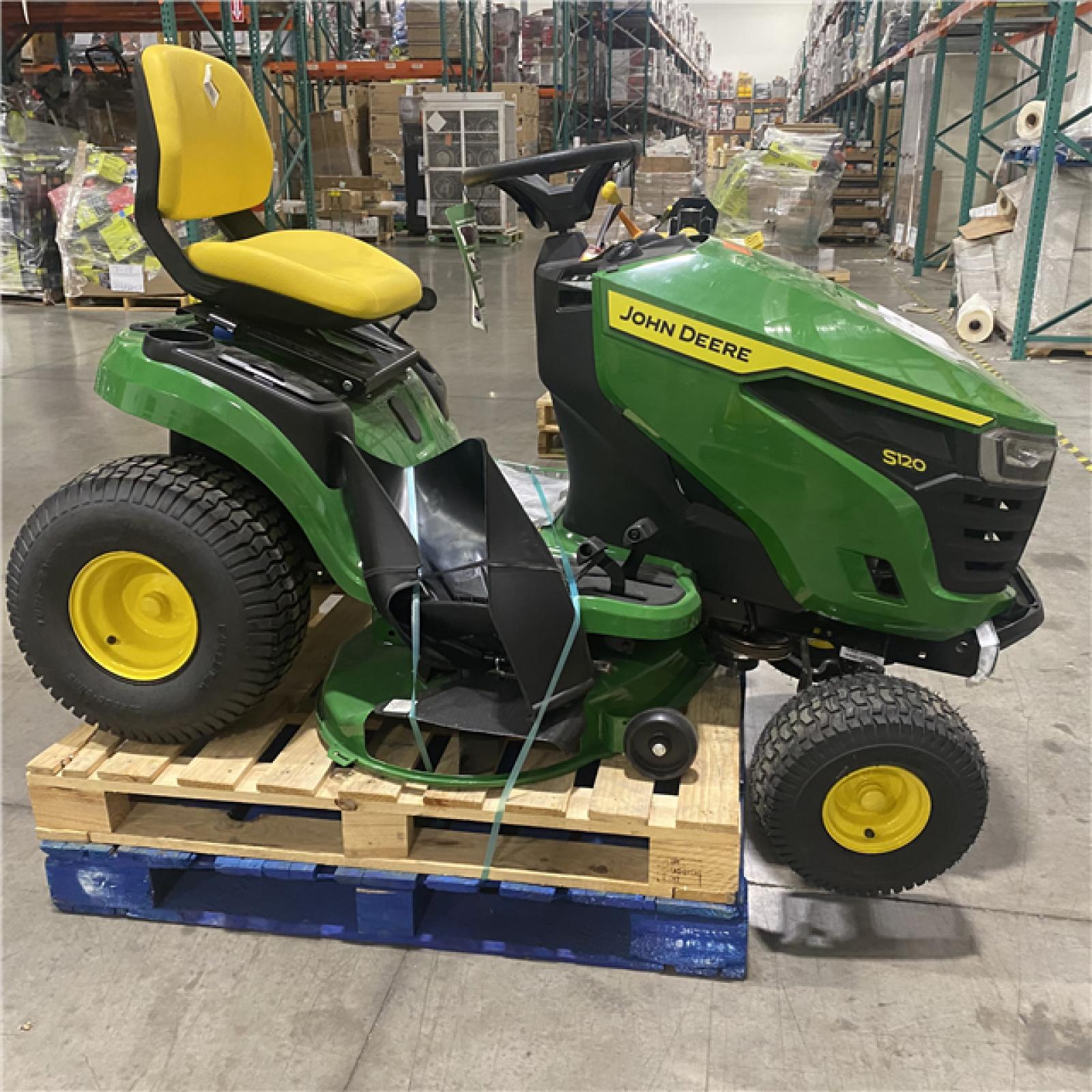 Dallas Location - As-Is John Deere S120 42 in. 22 HP V-Twin Gas Hydrostatic Riding Lawn Mower