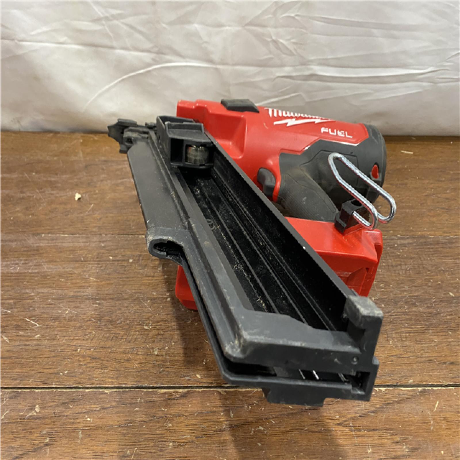 AS-IS Milwaukee 2744-20 M18 FUEL 21-Degree Cordless Framing Nailer (Tool Only)