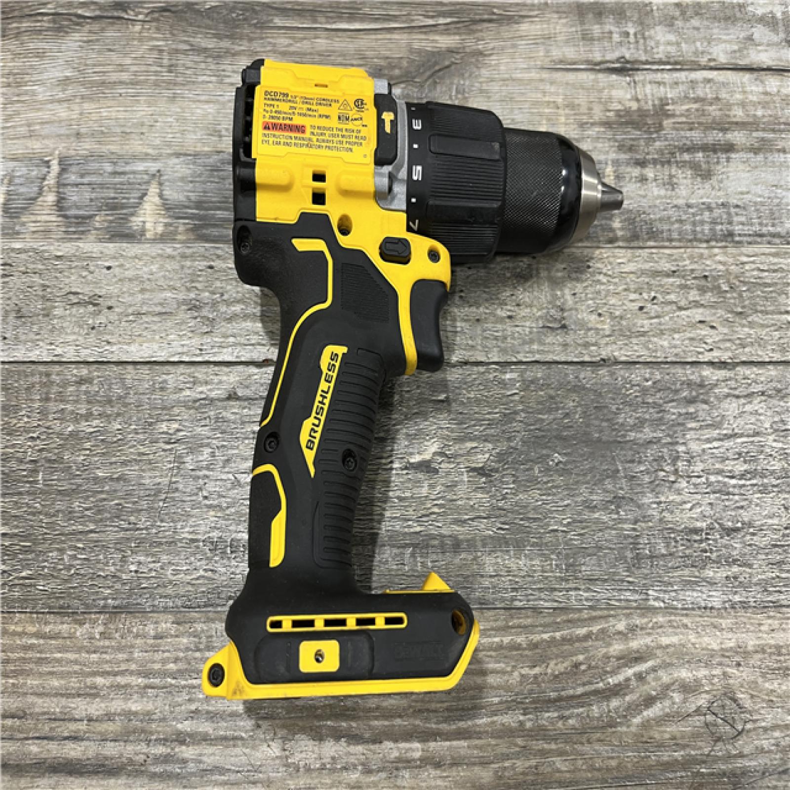 AS-IS DEWALT ATOMIC 20V Cordless 1/2 in. Compact Hammer Drill Kit