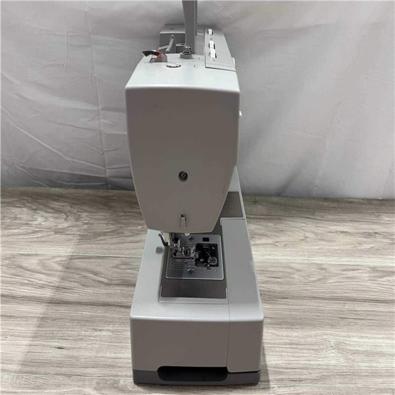 AS-IS SINGER Heavy Duty 44S Sewing Machine with Accessories