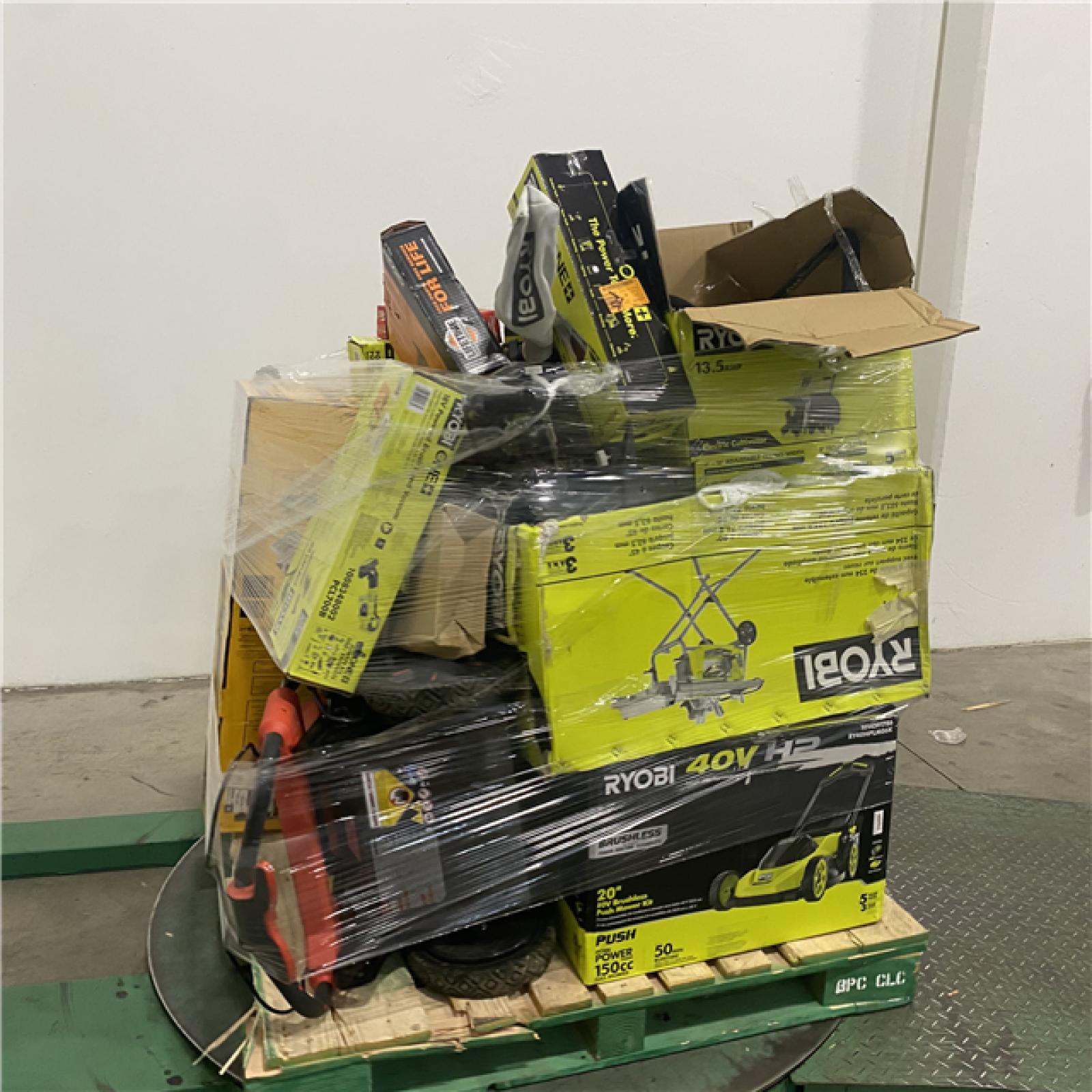 Dallas Location - As-Is Tool Pallet