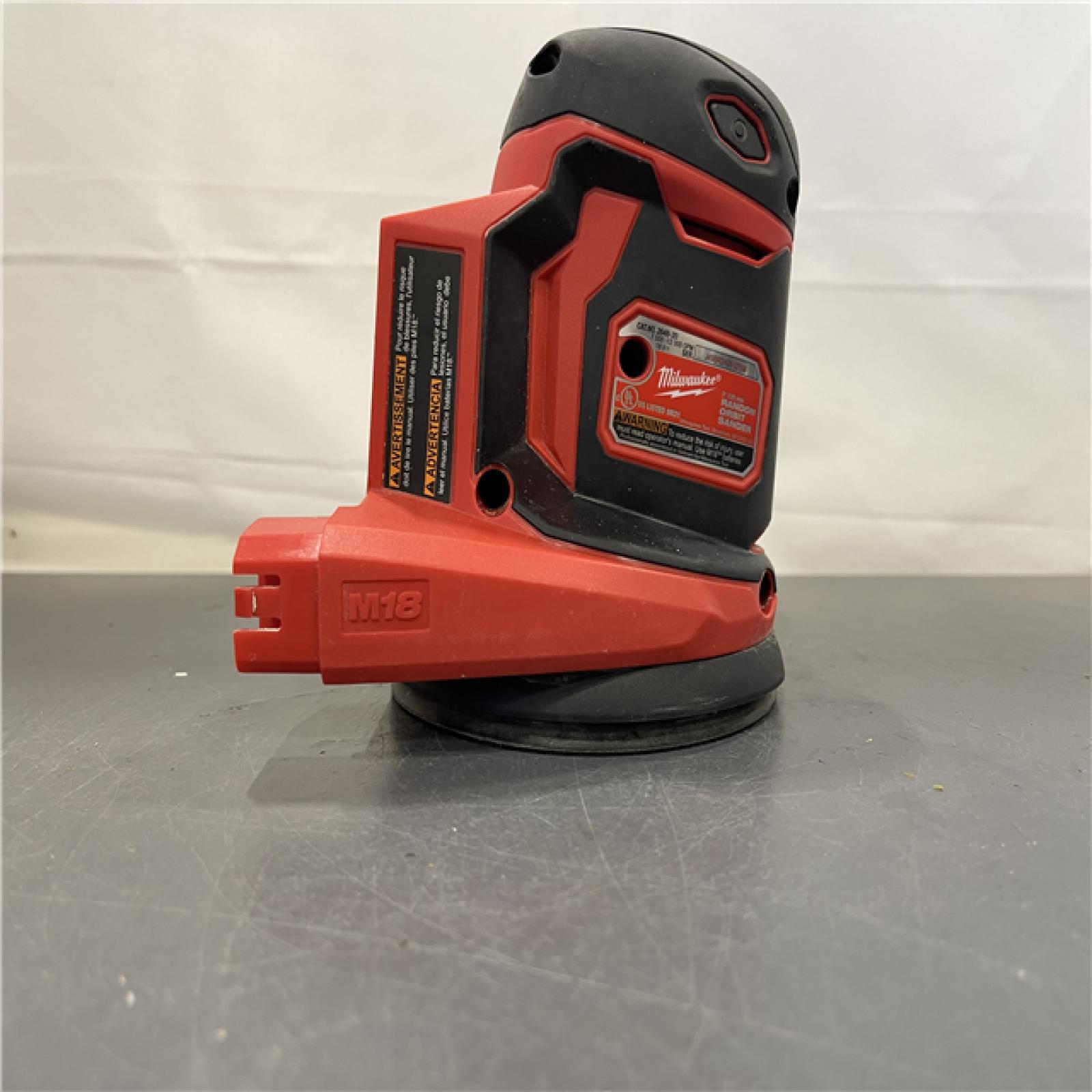 AS-IS - Milwaukee M18 18V Lithium-Ion Cordless 5 in. Random Orbit Sander