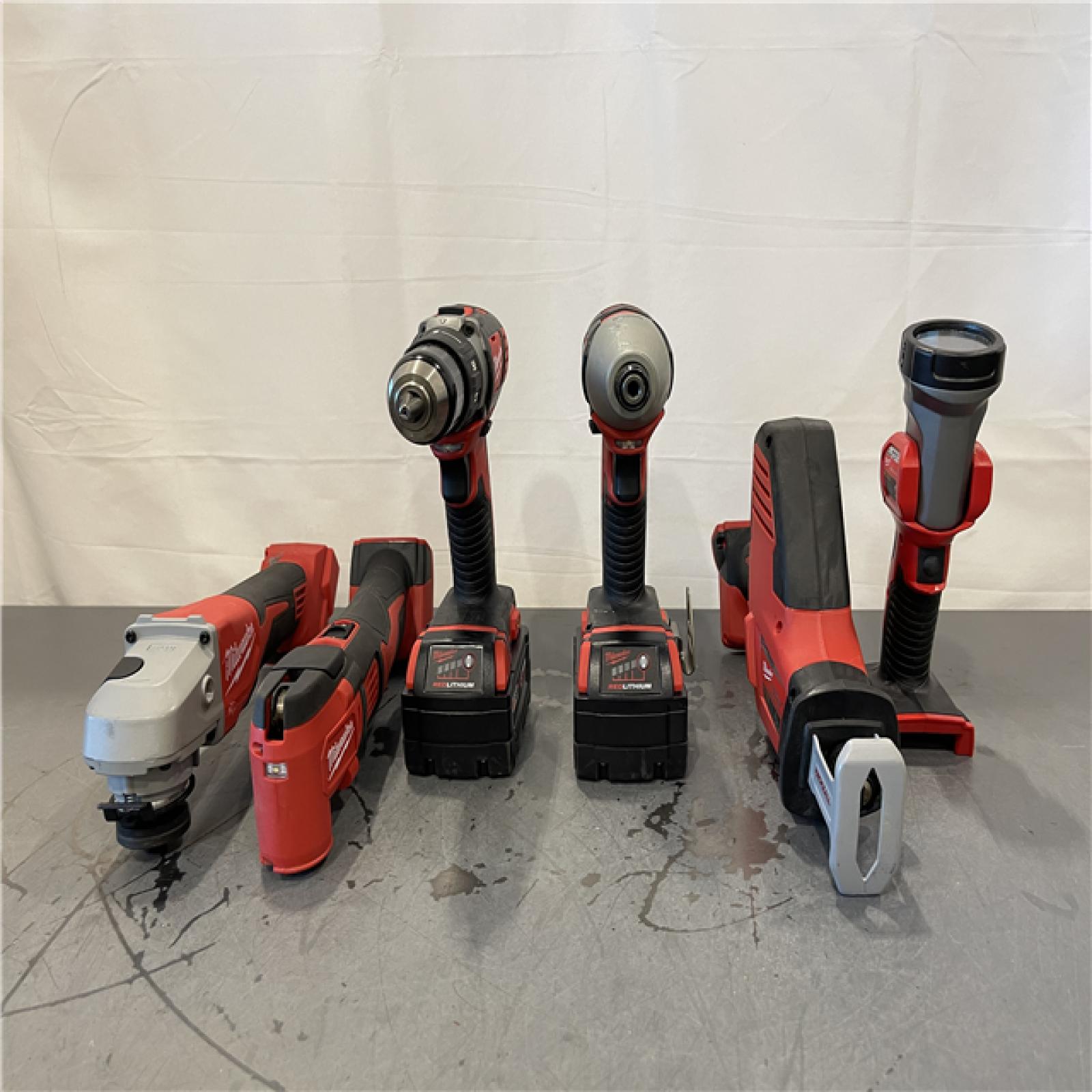 AS-IS - Milwaukee M18 18-Volt Lithium-Ion Cordless Combo Kit 7-Tool