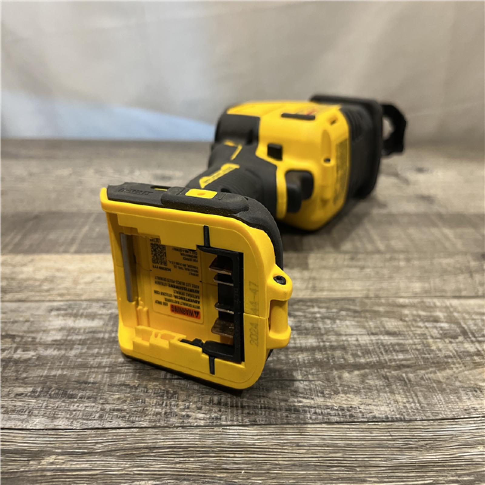 AS-IS DEWALT ATOMIC 20V MAX Cordless Brushless Compact Reciprocating Saw (Tool Only)