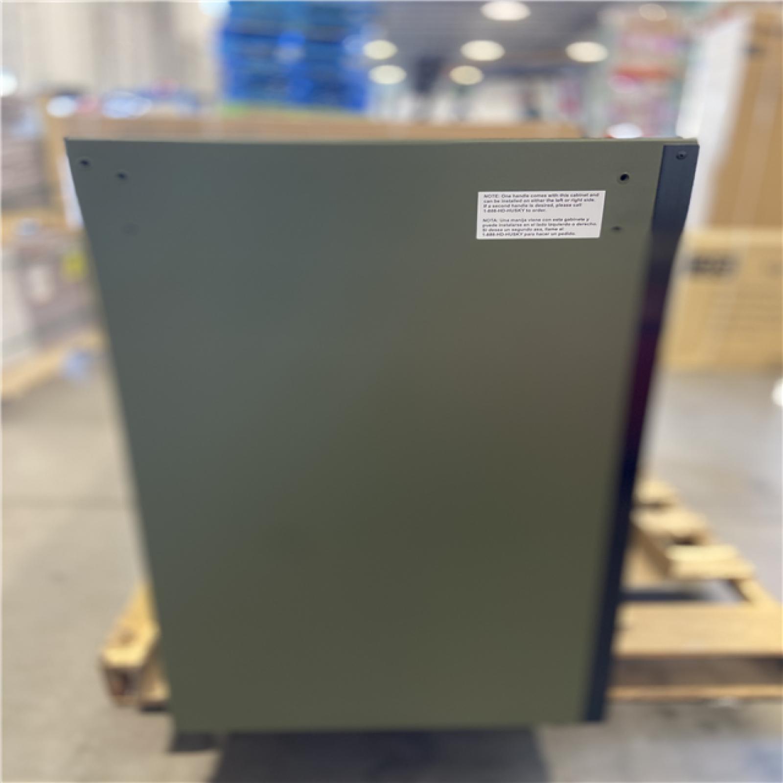 DALLAS LOCATION - Husky Heavy Duty 52 in. W 9-Drawer Matte Army Green Rolling Tool Cabinet