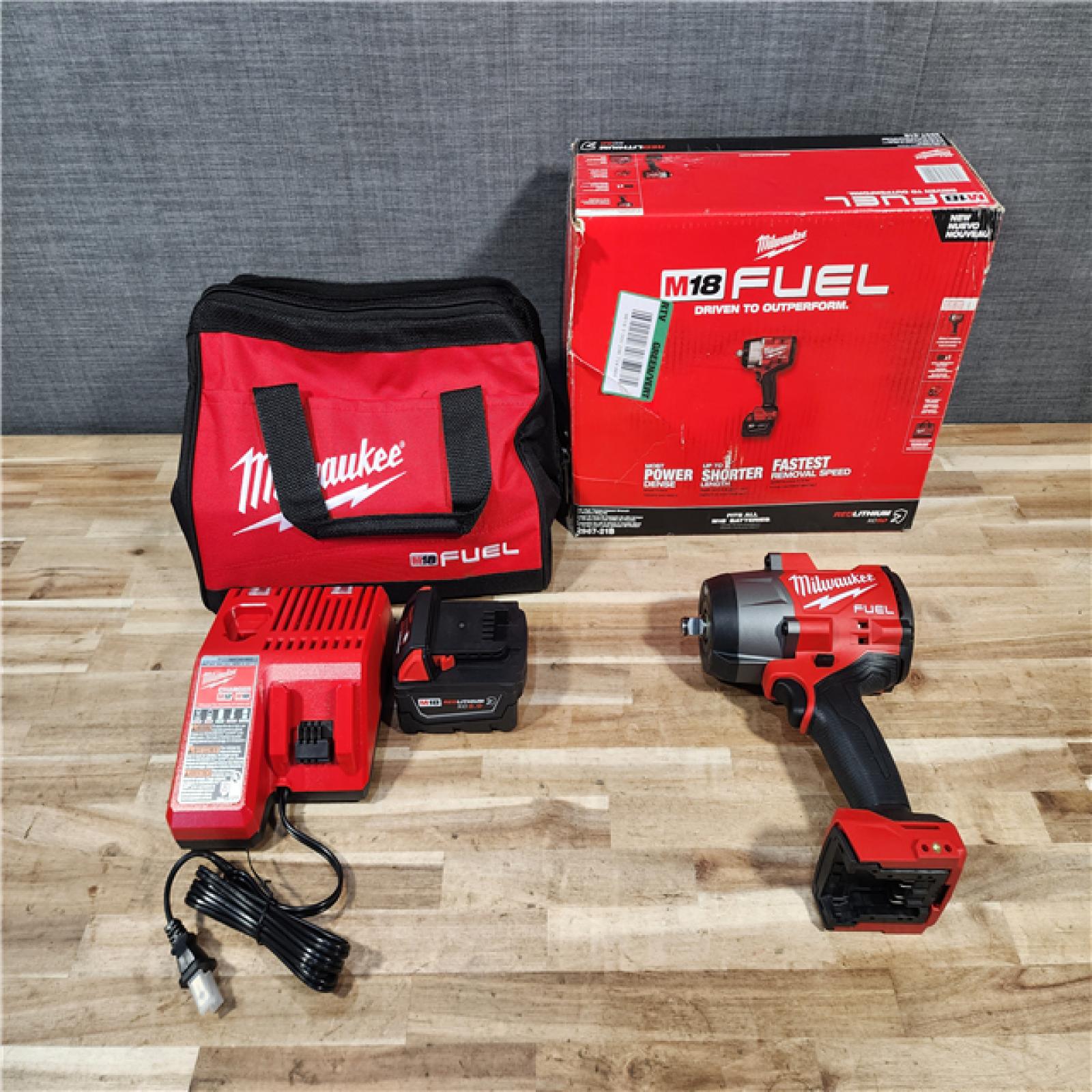 HOUSTON LOCATION - AS-IS (APPEARS LIKE NEW) Milwaukee FUEL 18V Lithium-Ion Brushless Cordless 1/2 in. Impact Wrench w/Friction Ring Kit
