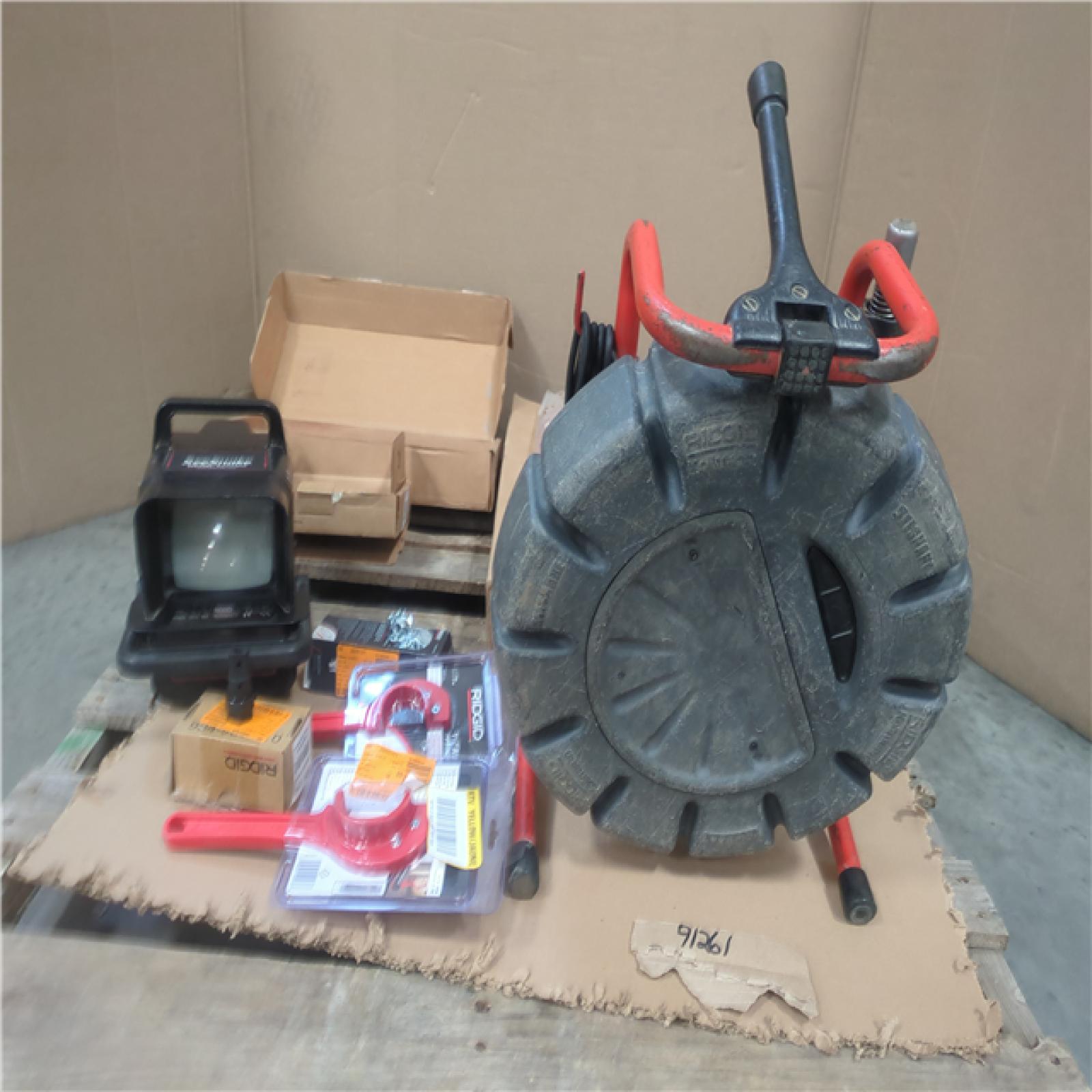 CALIFORNIA AS-IS RIGID TOOL PALLET