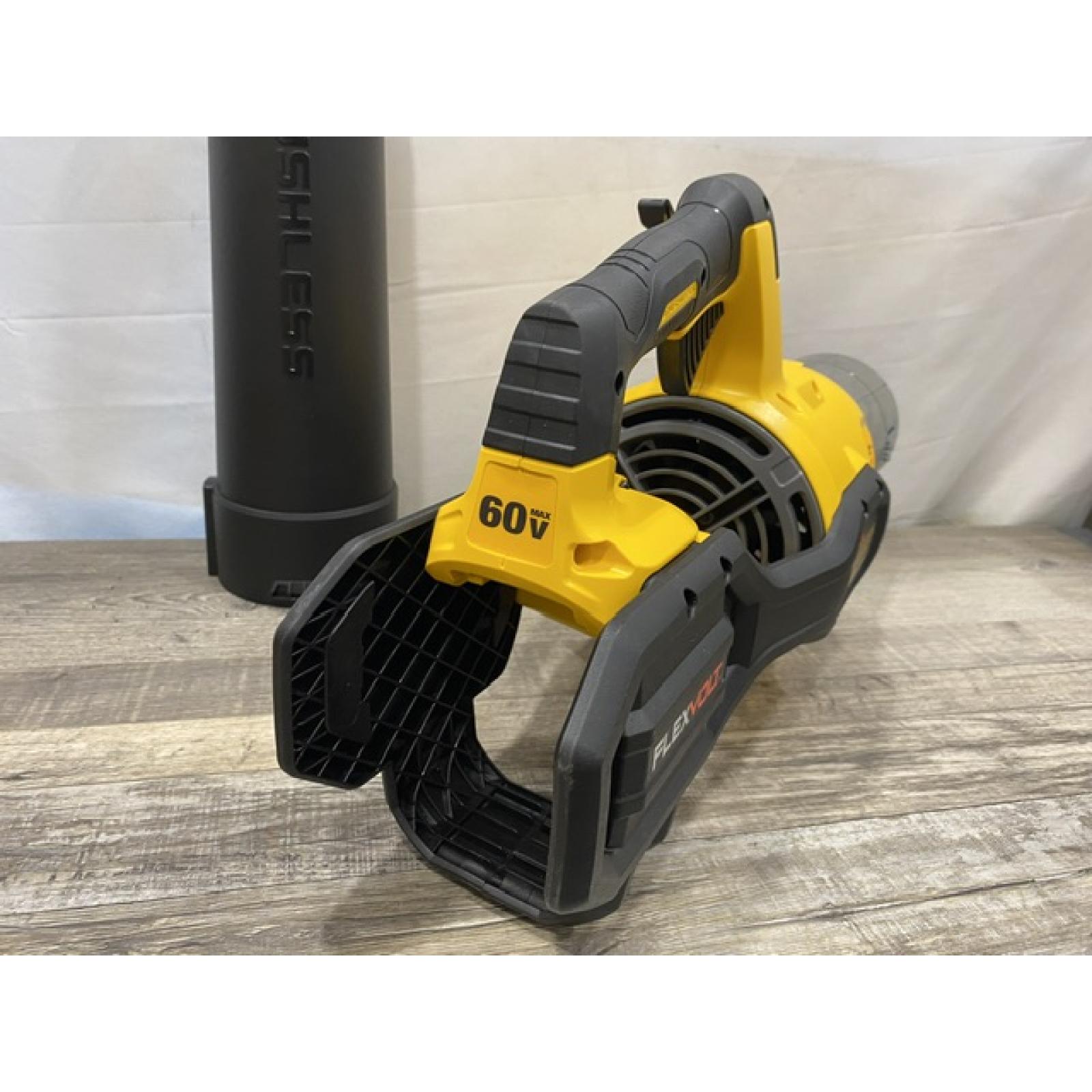 AS-IS DEWALT FLEXVOLT 60V MAX 125 MPH 600 CFM Brushless Cordless Battery Powered Blower Kit