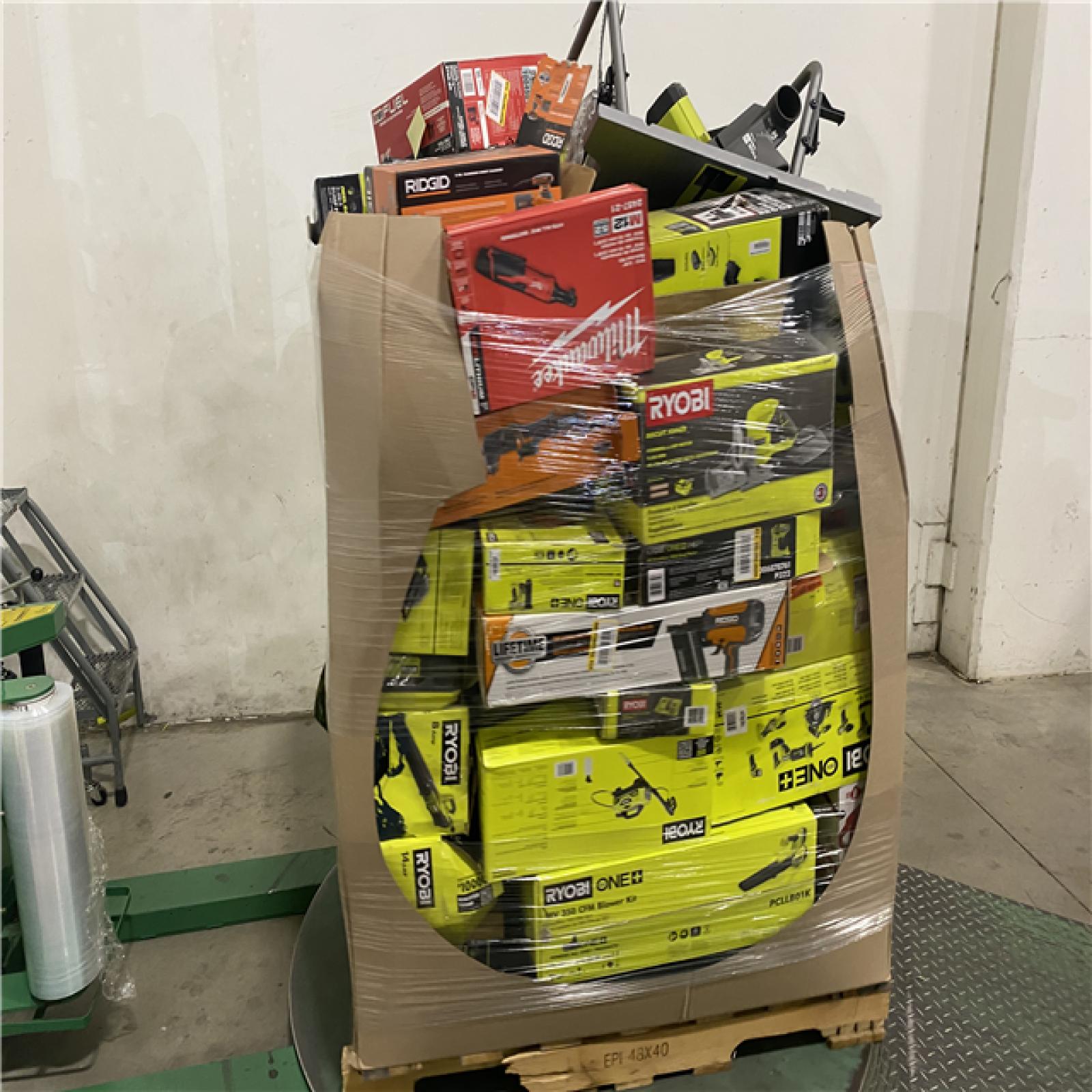 Dallas Location - As-Is Tool Pallet