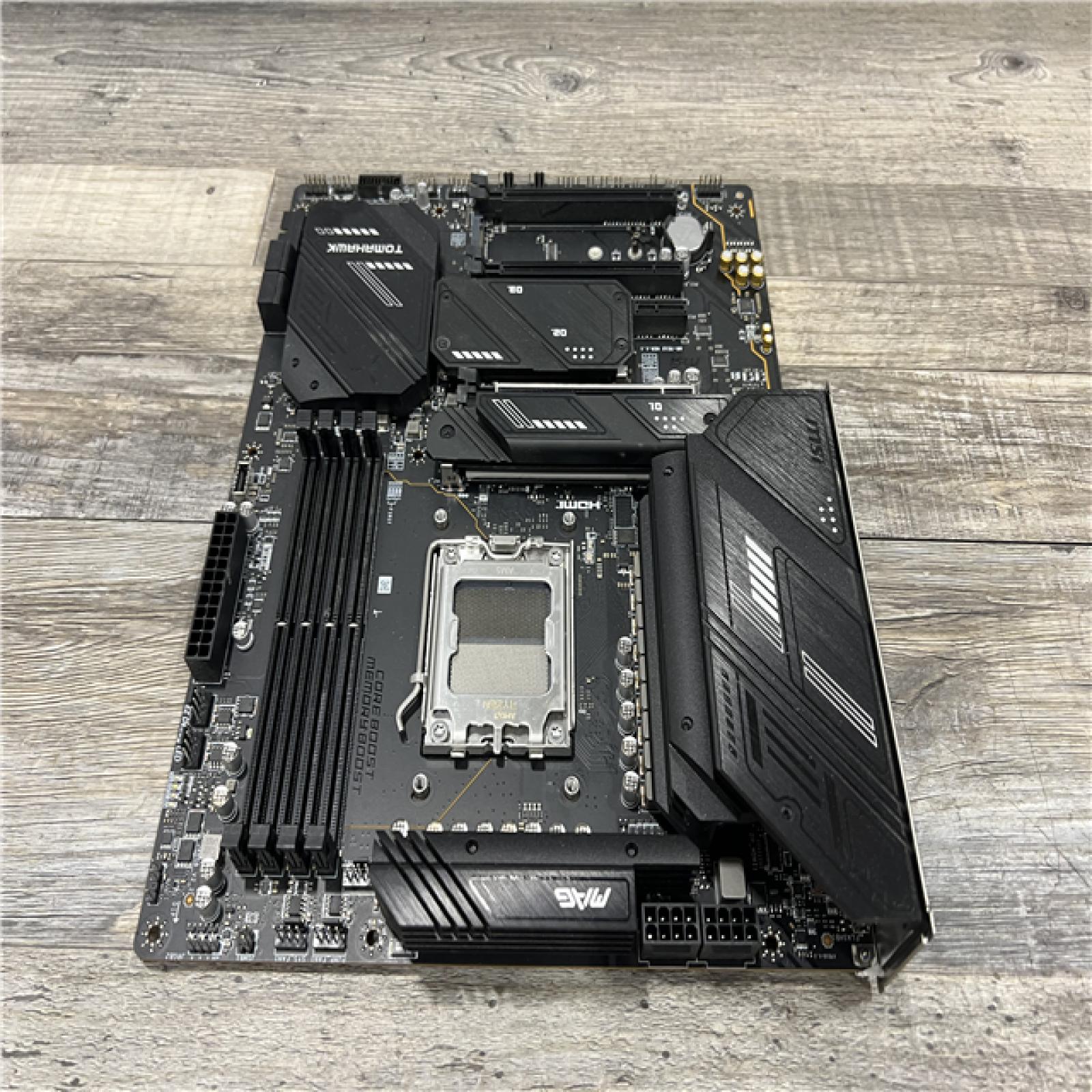 AS-IS MSI MAG X670E TOMAHAWK WIFI AM5 ATX Motherboard