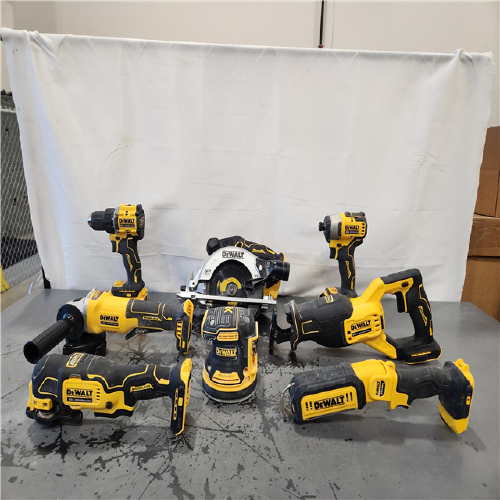 AS-IS- DEWALT 20V Lithium-Ion Cordless 8-Tool Combo Kit