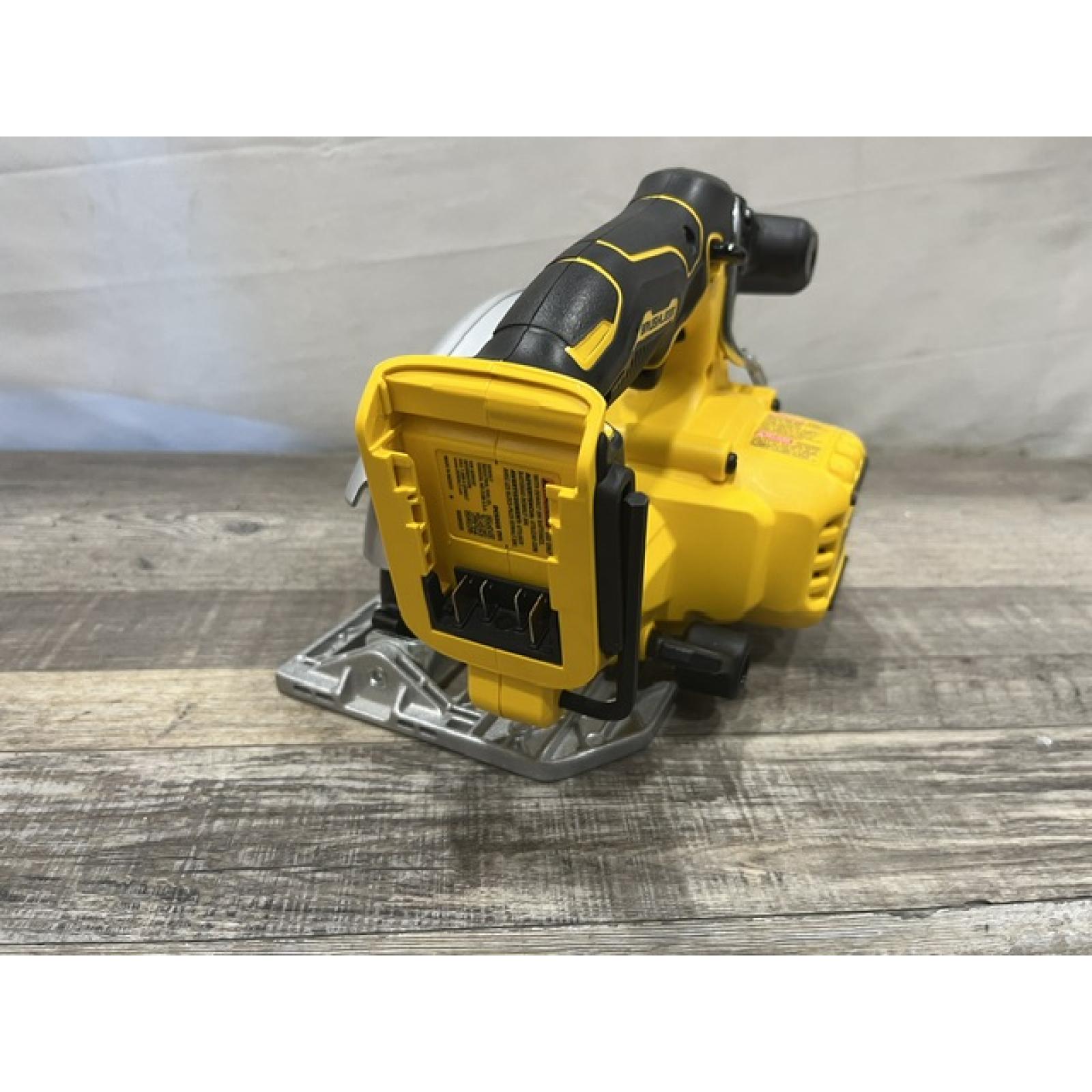 AS-IS DEWALT 20V MAX Cordless Brushless 6-1/2 in. Sidewinder Style Circular Saw (Tool Only)