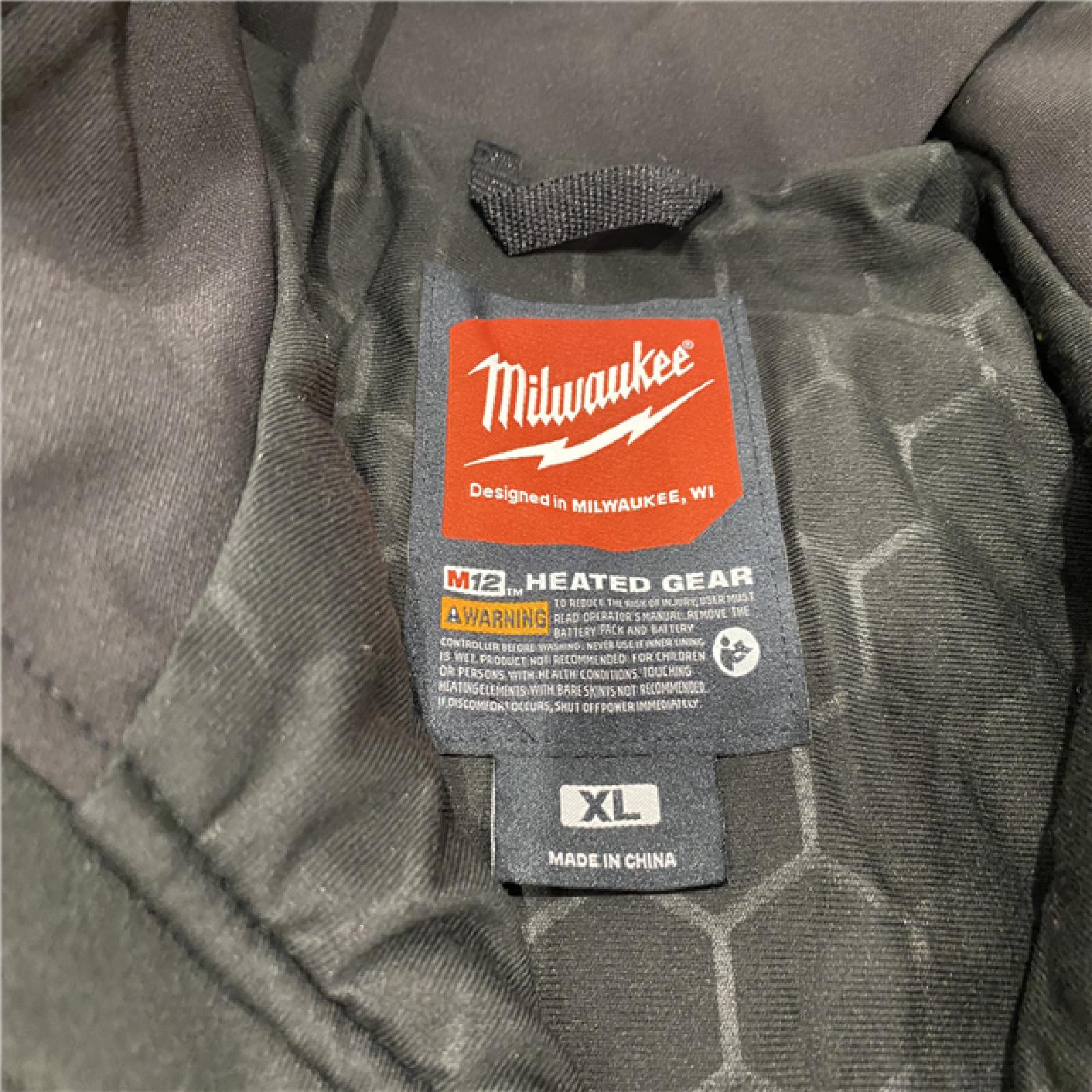 AS-IS Milwaukee Men's X-Large 12V Lithium-Ion Cordless TOUGHSHELL Black Heated Jacket (Jacket Only)