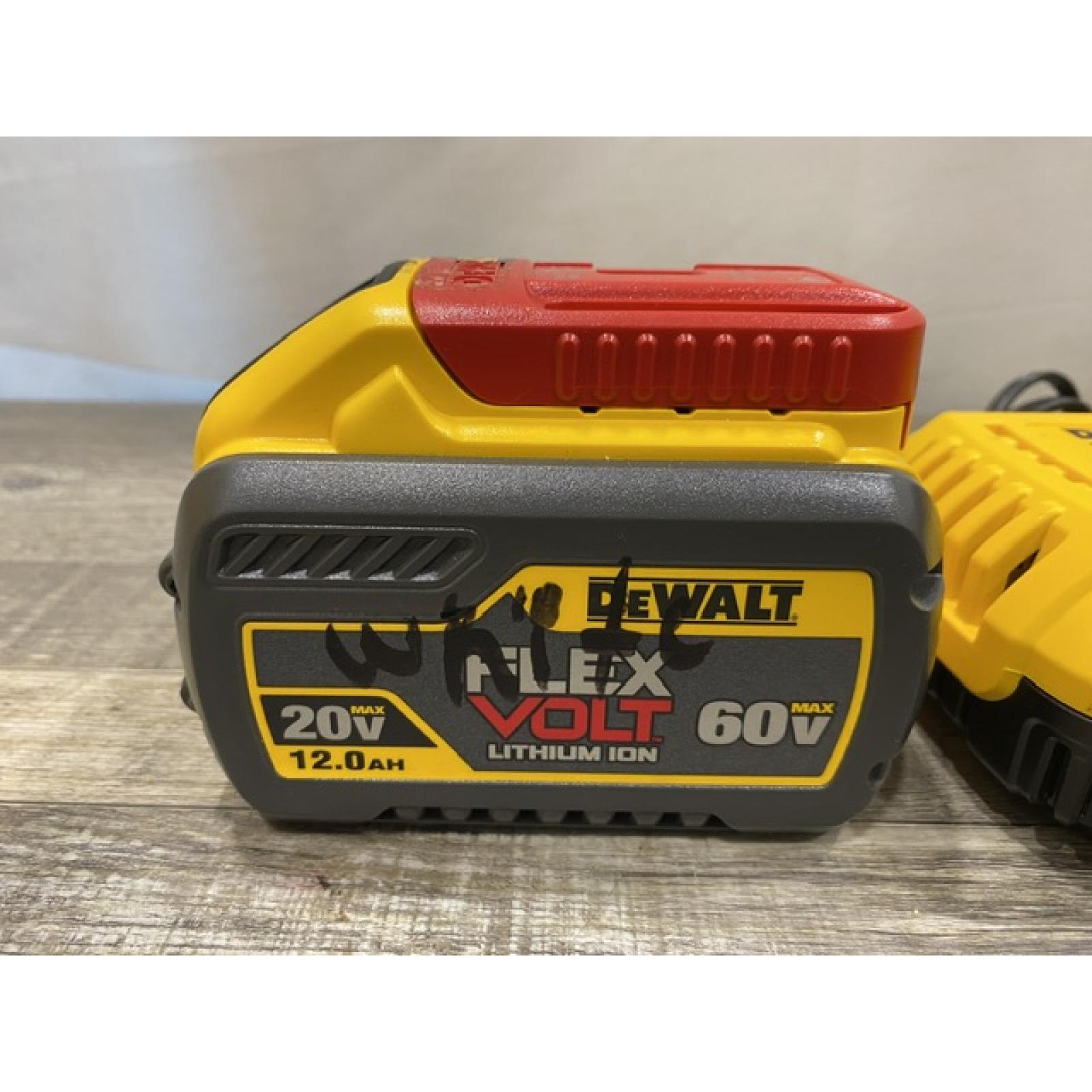 AS-IS DEWALT 20V/60V MAX FLEXVOLT Lithium-Ion 9.0Ah Battery and Charger Starter Kit