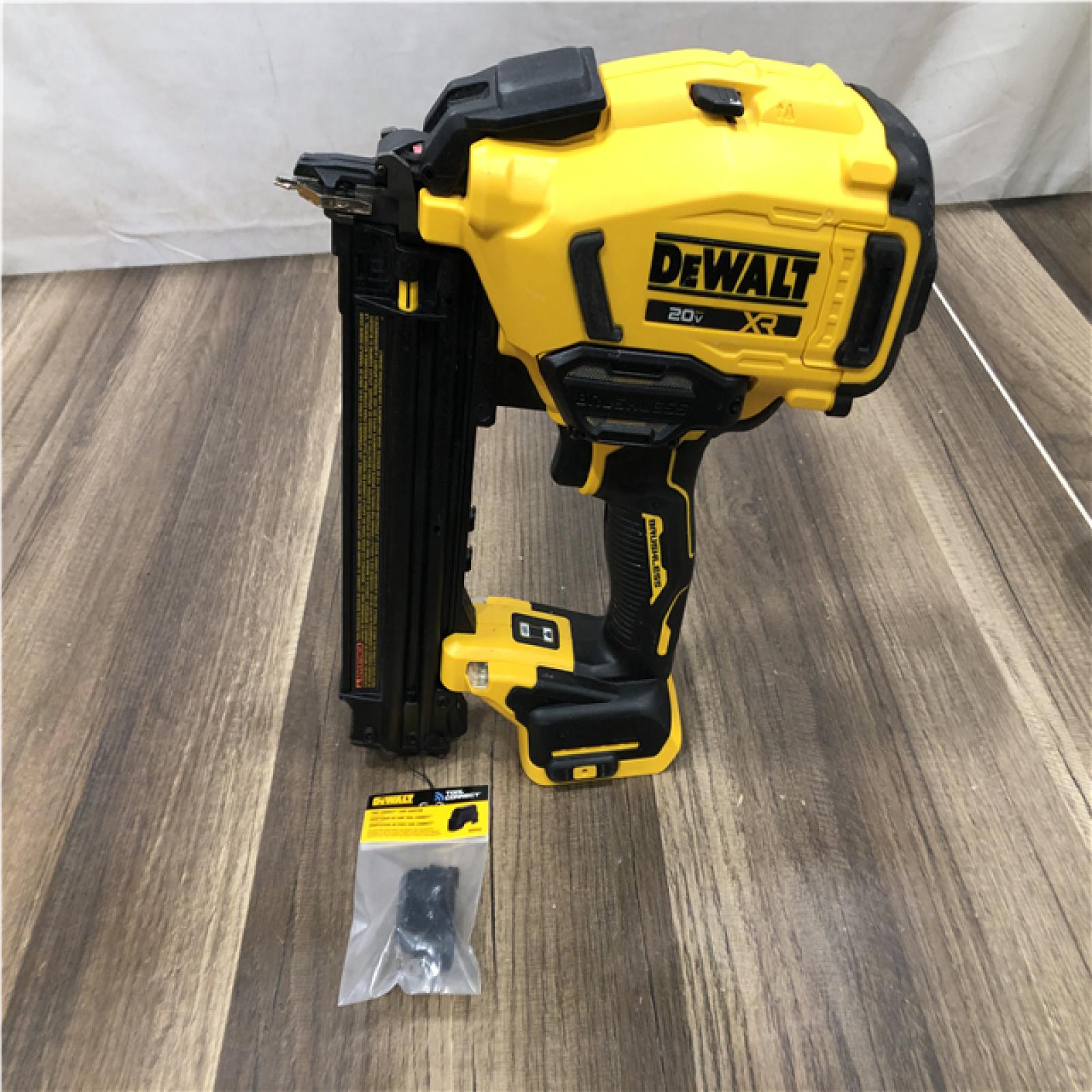 AS-IS DEWALT 20V MAX XR 18 Gauge Cordless Brad Nailer (Tool Only)