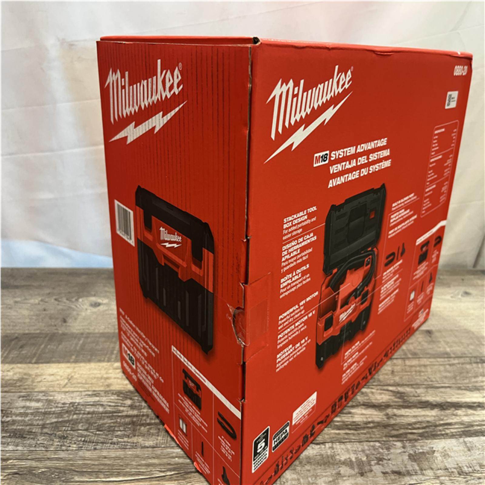 NEW - Milwaukee 18-Volt 2 Gal. Lithium-Ion Cordless Wet/Dry Vacuum (Vacuum-Only)