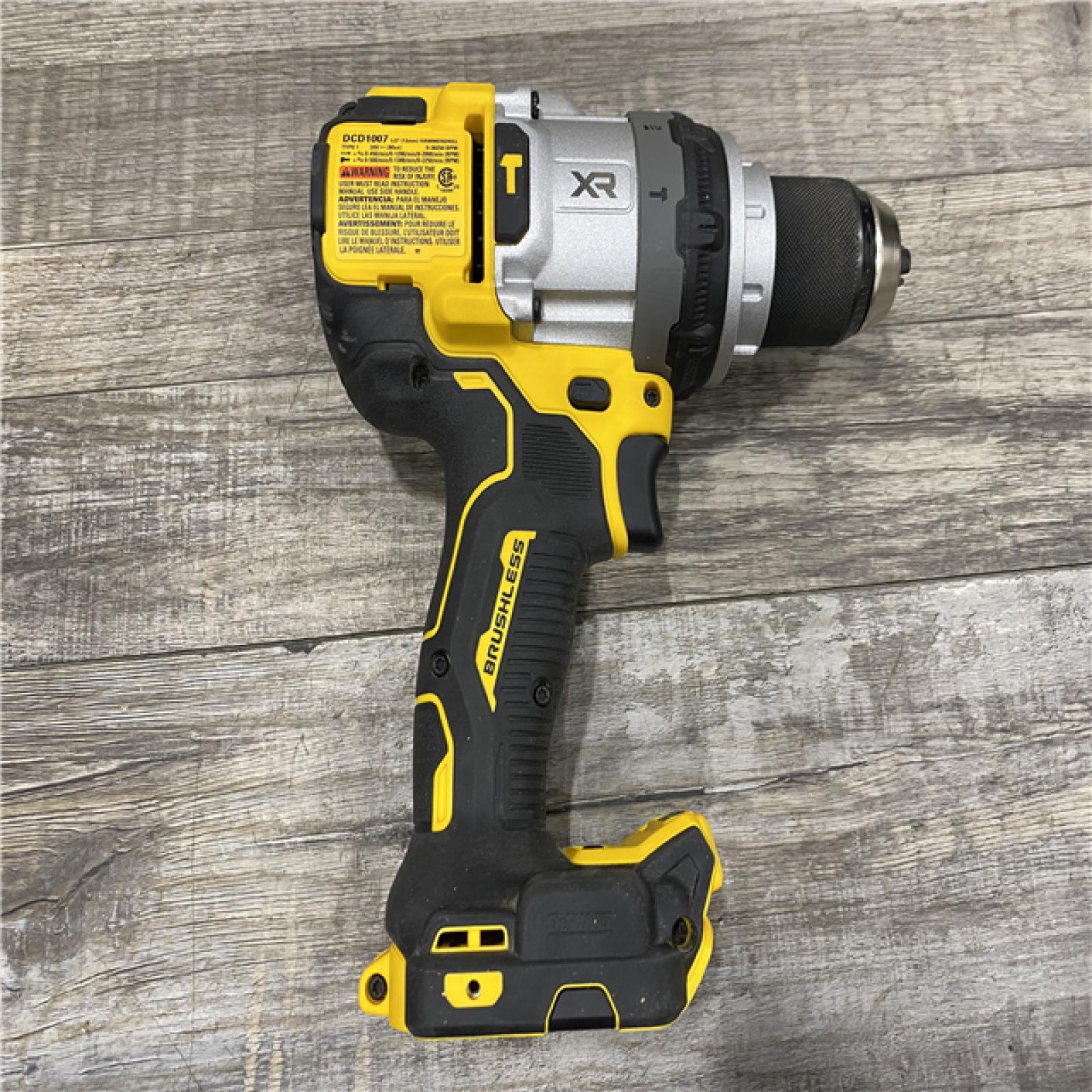 AS-IS DEWALT Atomic 20V Max Lithium-Ion Brushless Cordless Compact 1/4 in. Impact Driver Kit