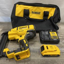 AS-IS DEWALT 20V MAX XR Lithium-Ion Cordless 18-Gauge Narrow Crown Stapler Kit