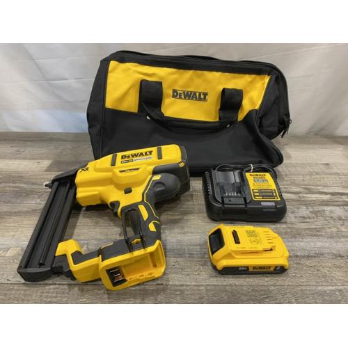 AS-IS DEWALT 20V MAX XR Lithium-Ion Cordless 18-Gauge Narrow Crown Stapler Kit