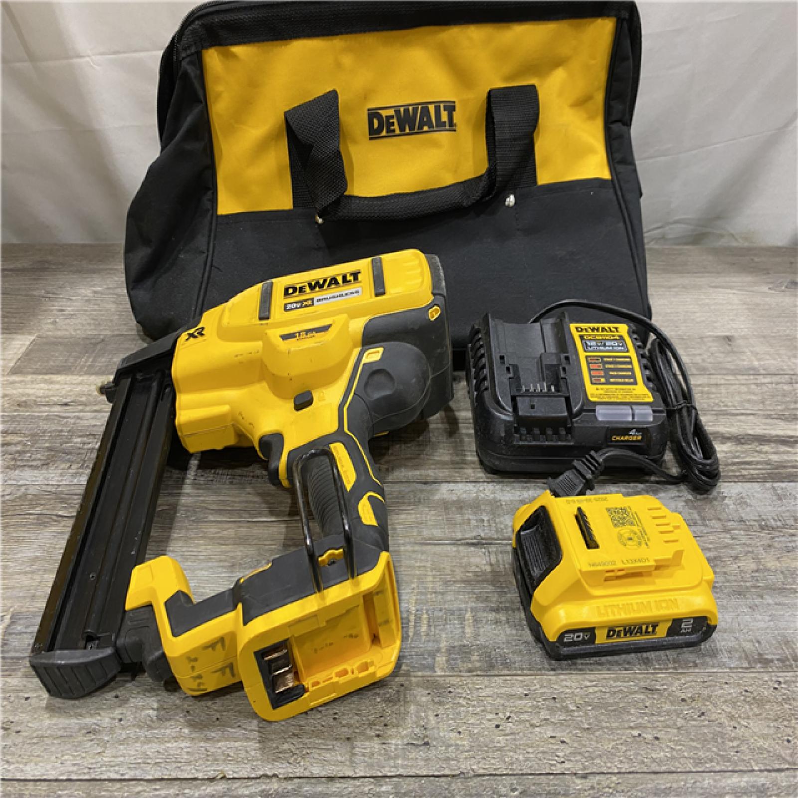 AS-IS DEWALT 20V MAX XR Lithium-Ion Cordless 18-Gauge Narrow Crown Stapler Kit