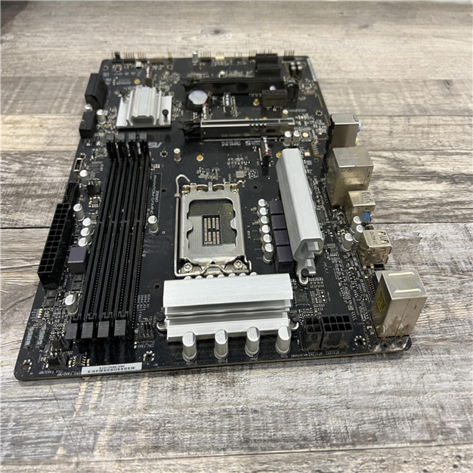 AS-IS ASRock Z690 Phantom Gaming 4 LGA 1700 Intel Z690 SATA 6Gb/s ATX Motherboard DDR4