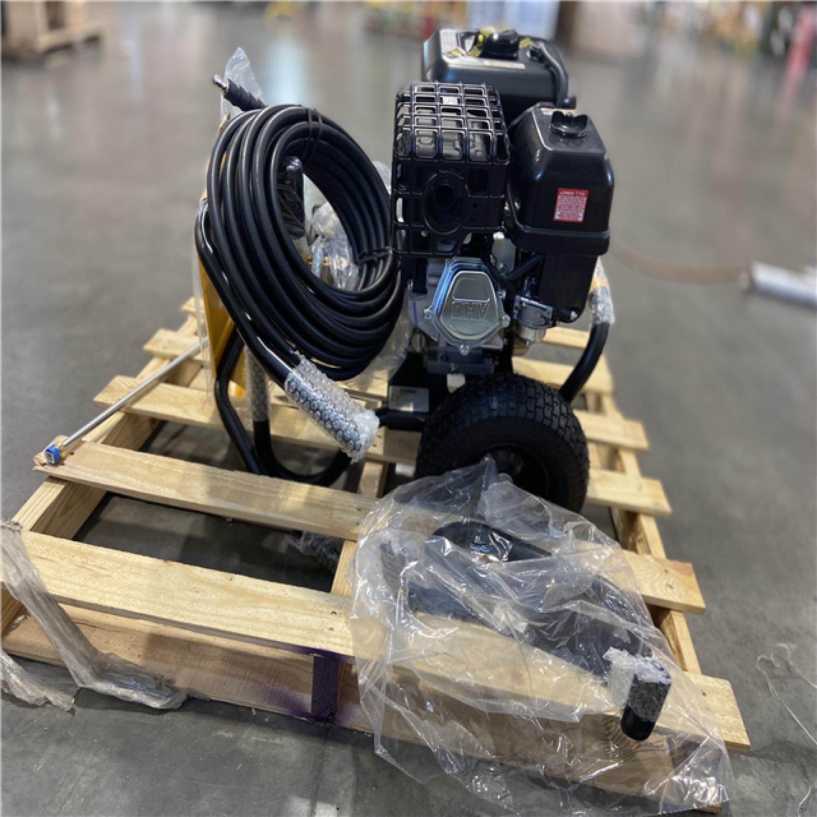DALLAS LOCATION - DEWALT 4400 PSI 4.0 GPM Cold Water Gas Pressure Washer
