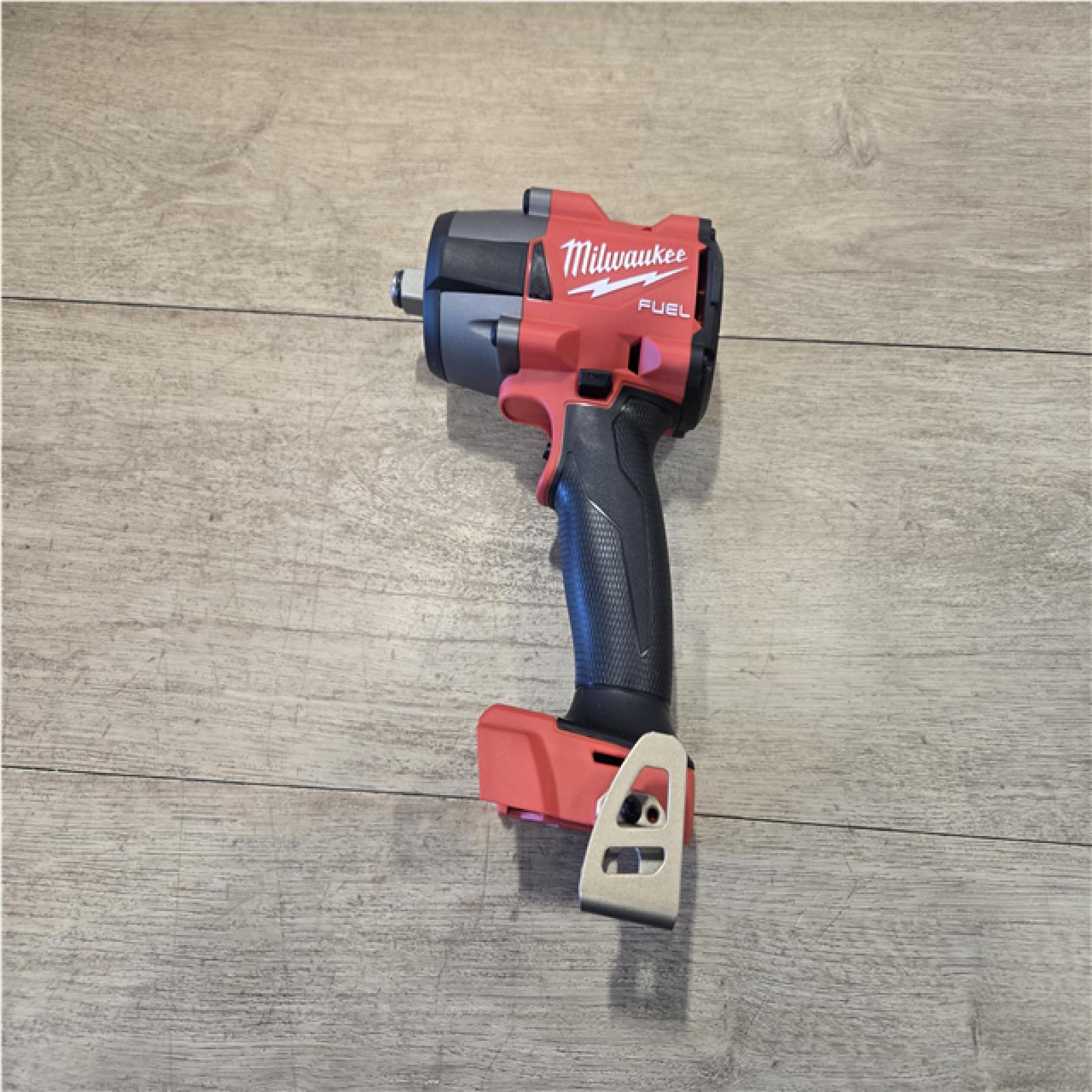AS-IS - Milwaukee FUEL 18V Cordless Mid Torque 1/2 in. Impact Wrench w/ 12 FUEL 3/8 in. Ratchet Combo Kit
