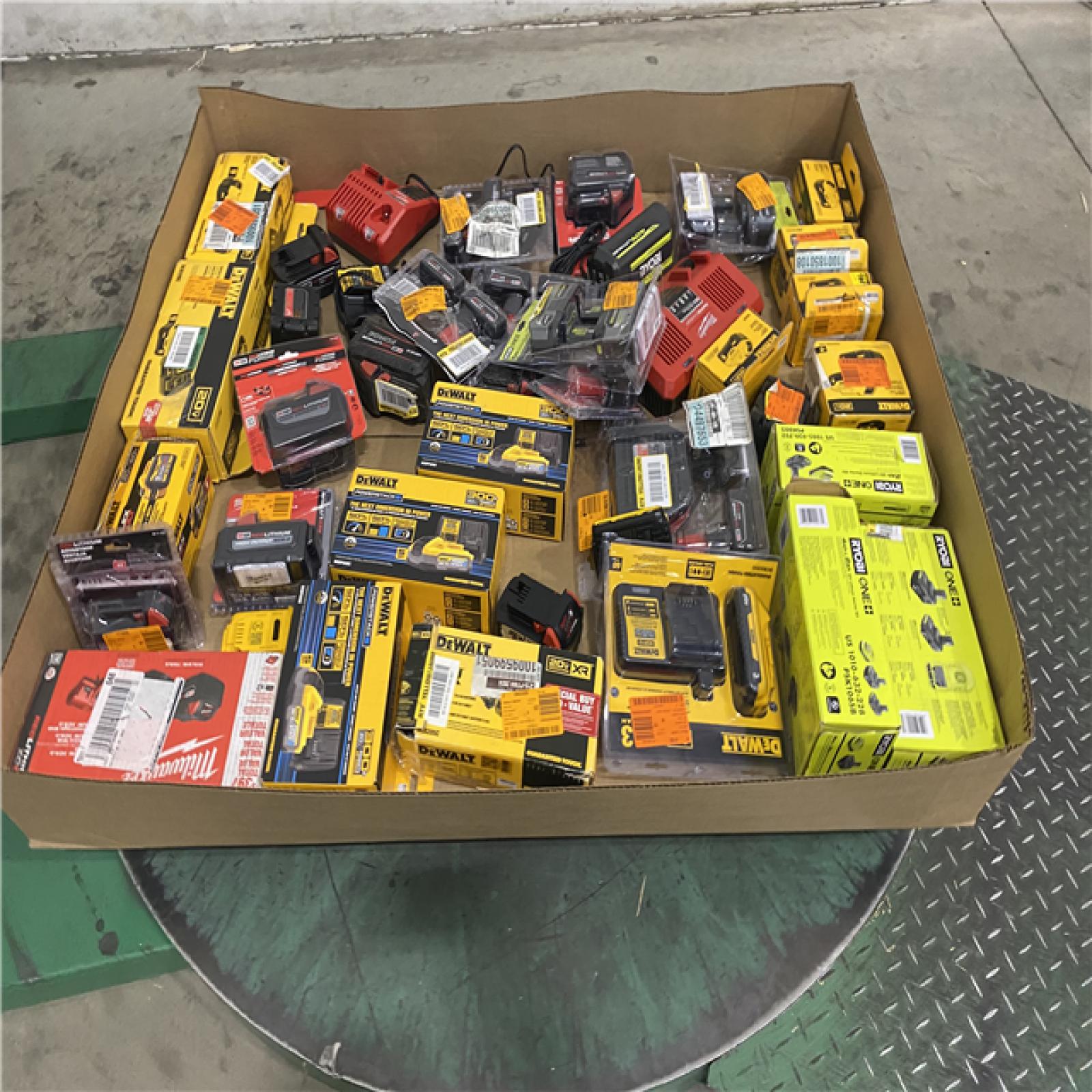 Dallas Location - As-Is Battery Tool Pallet