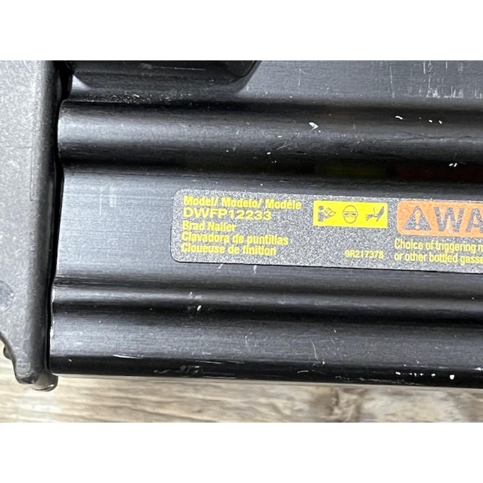 AS-IS DEWALT 18-Gauge Pneumatic Brad Nailer
