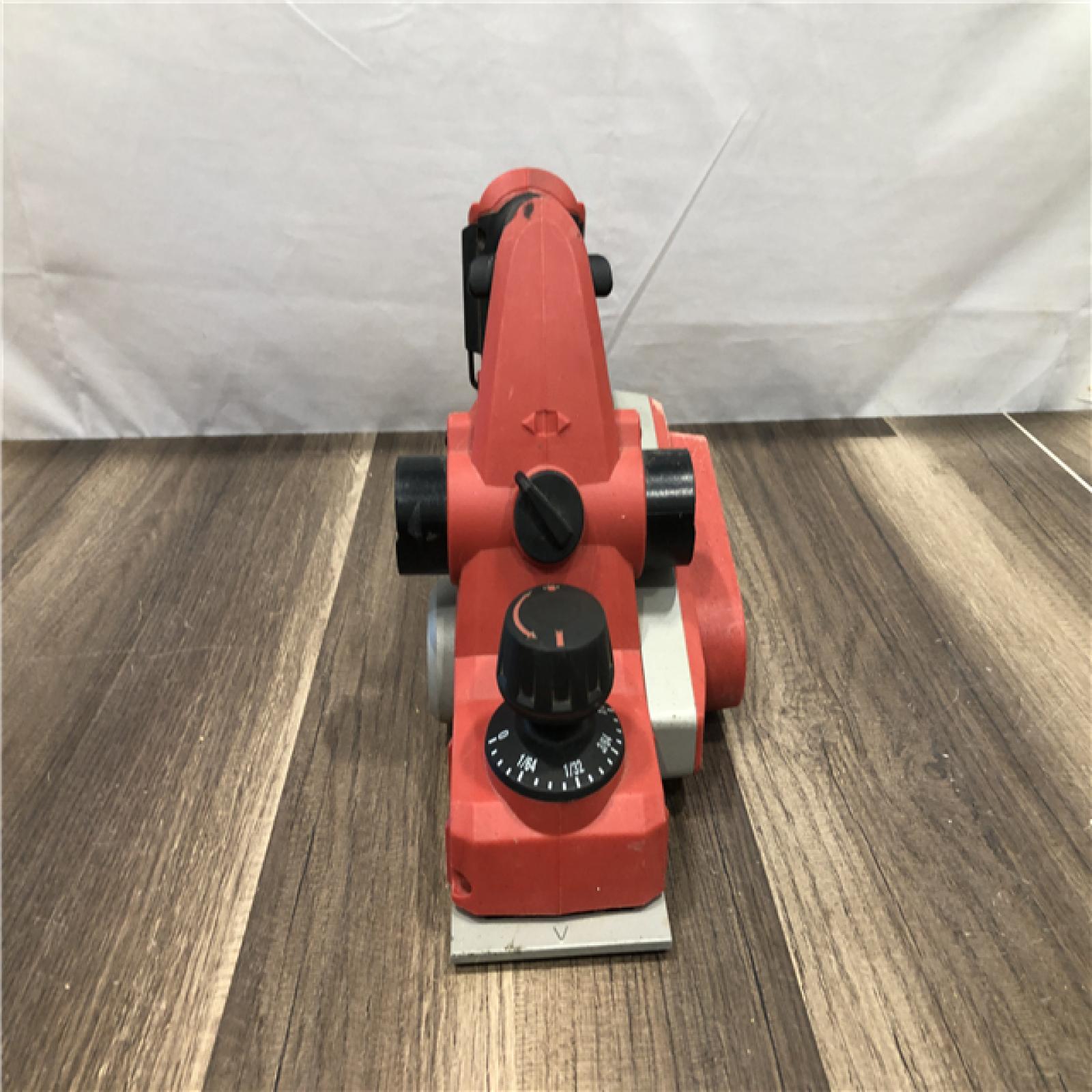 AS-IS Milwaukee 18V Lithium-Ion Cordless 3-1/4 in. Planer (Tool-Only)