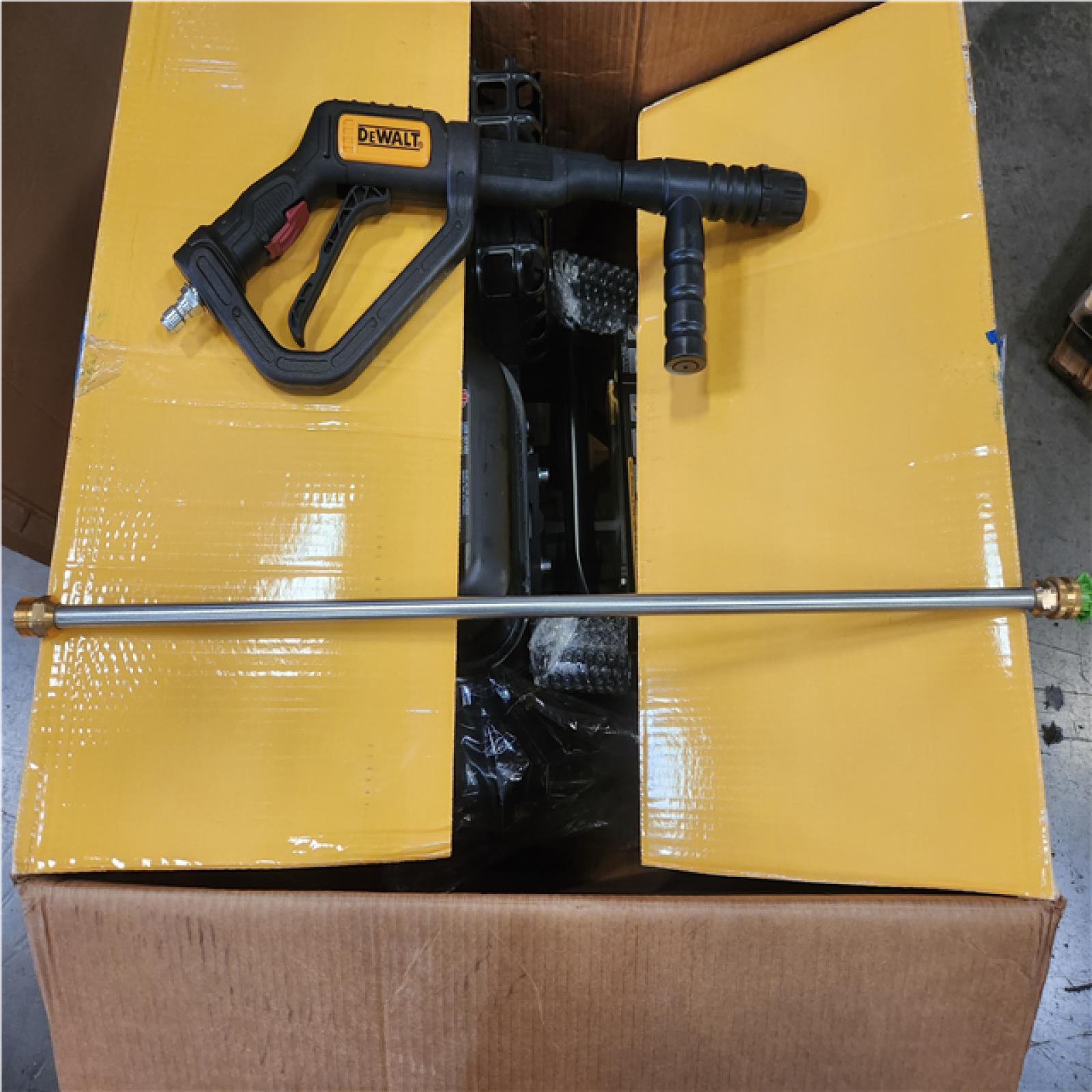 Phoenix NEW DEWALT 4400 PSI 4.0 GPM Cold Water Gas Pressure Washer (No Hose)