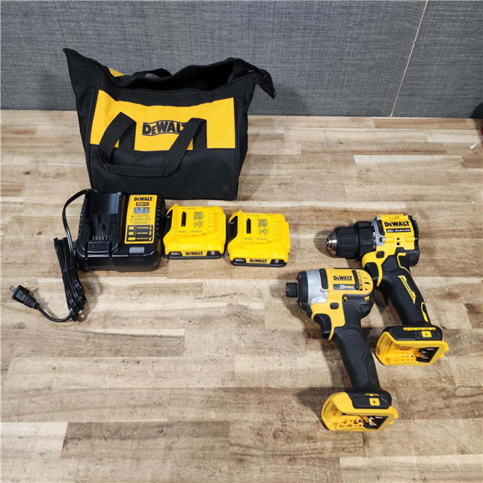 HOUSTON LOCATION - AS - IS DEWALT ATOMIC 20-Volt MAX Lithium-Ion Cordless Combo Kit