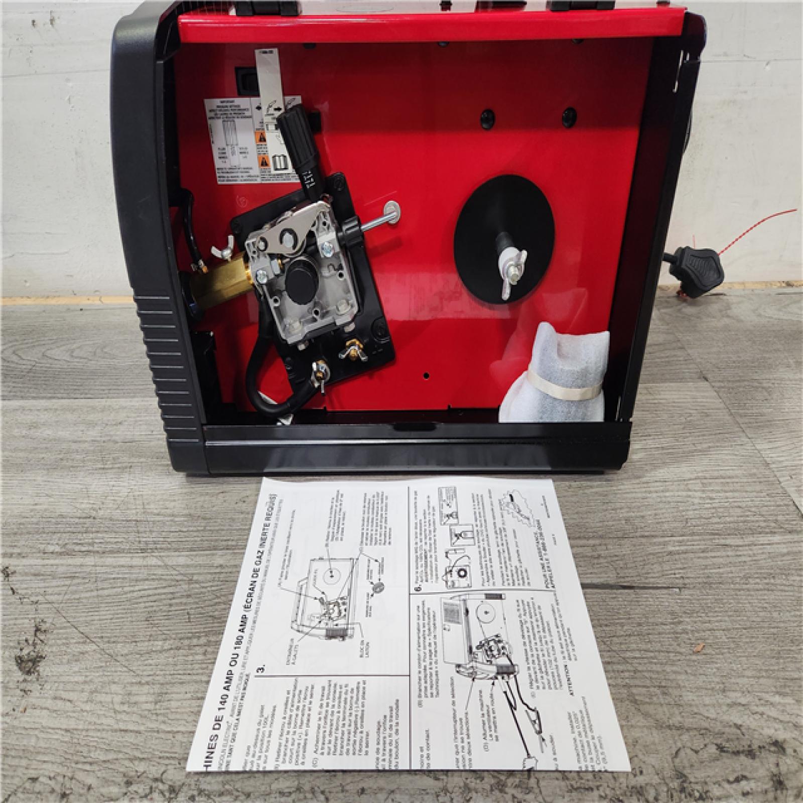 Phoenix Location NEW Lincoln Electric Weld-Pak 180 Amp MIG Flux-Core Wire Feed Welder, 230V, Aluminum Welder with Spool Gun sold separately