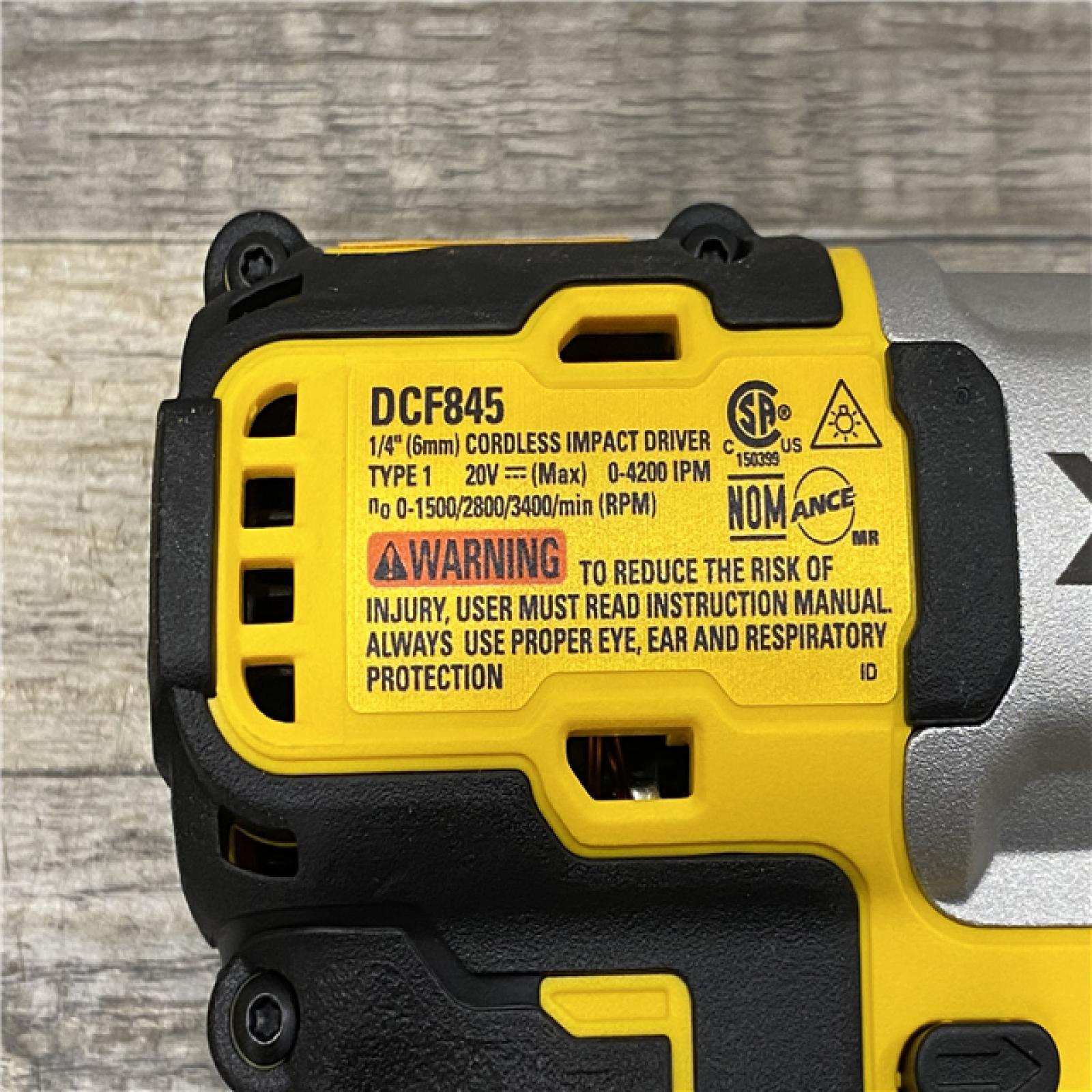 AS-IS DEWALT 20-Volt Maximum XR Lithium-Ion Cordless Brushless 1/4 in. 3-Speed Impact Driver Kit